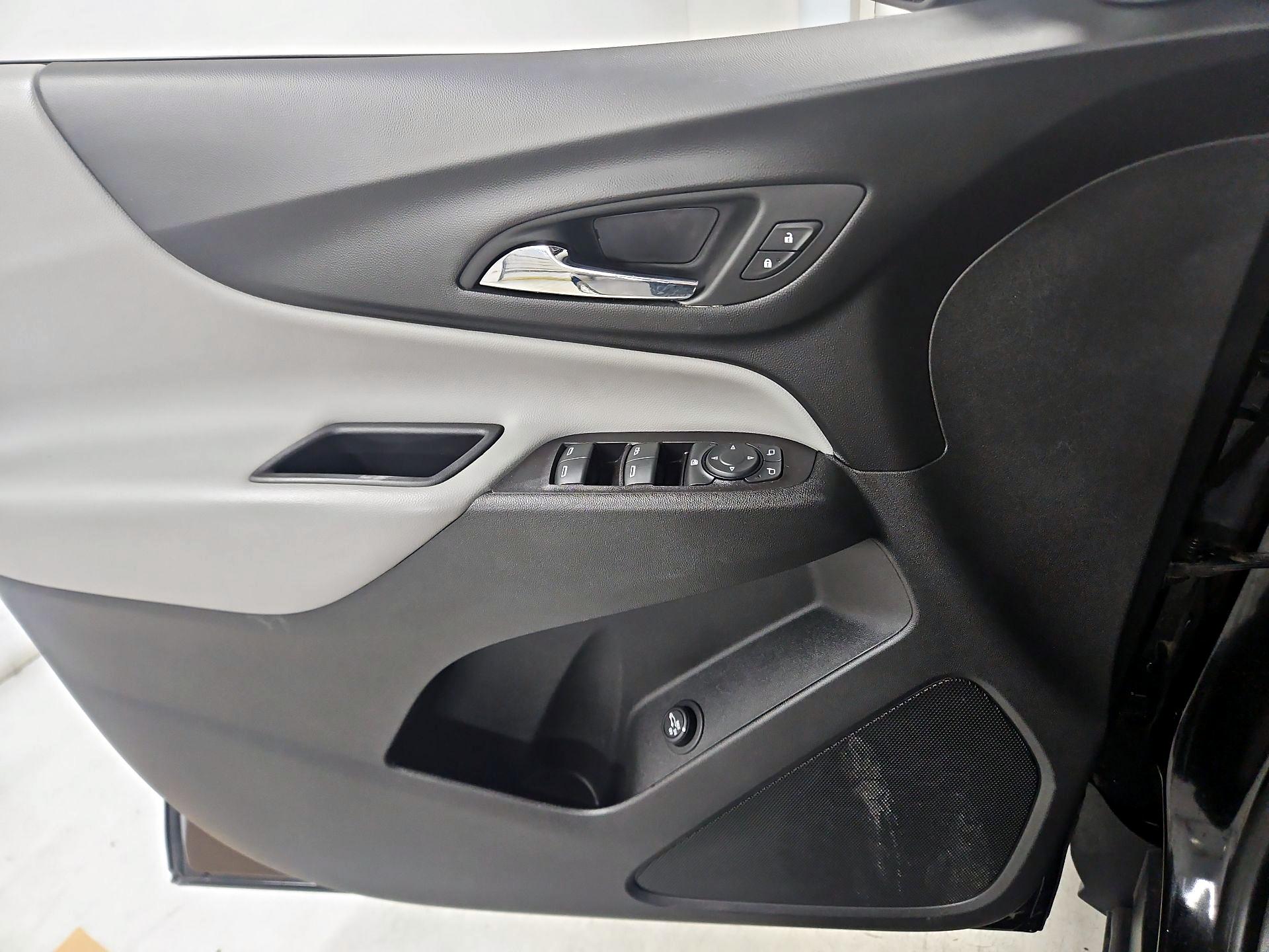 Thumbnail: 2020 Chevrolet Equinox - 12