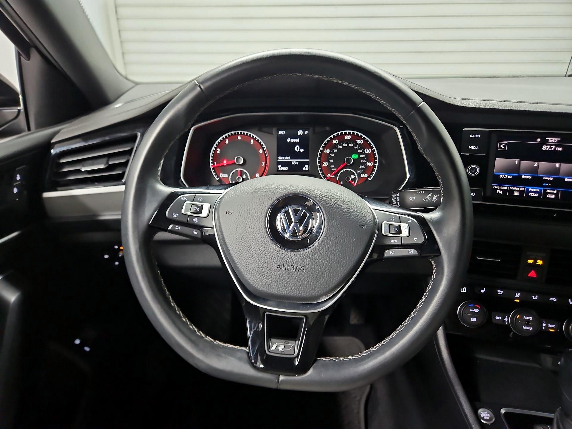 Thumbnail: 2021 Volkswagen Jetta - 10