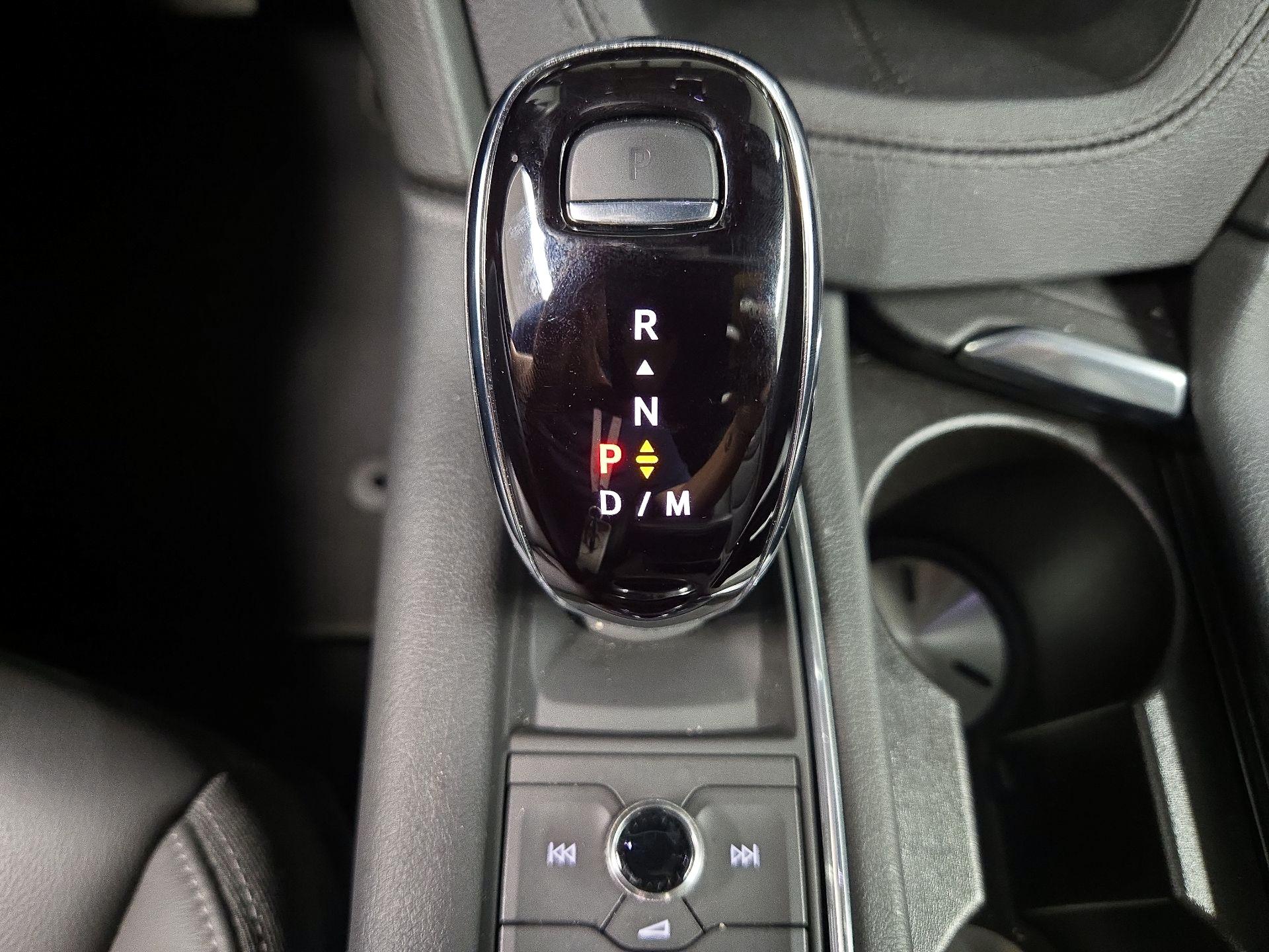 Thumbnail: 2023 Cadillac XT6 - 18