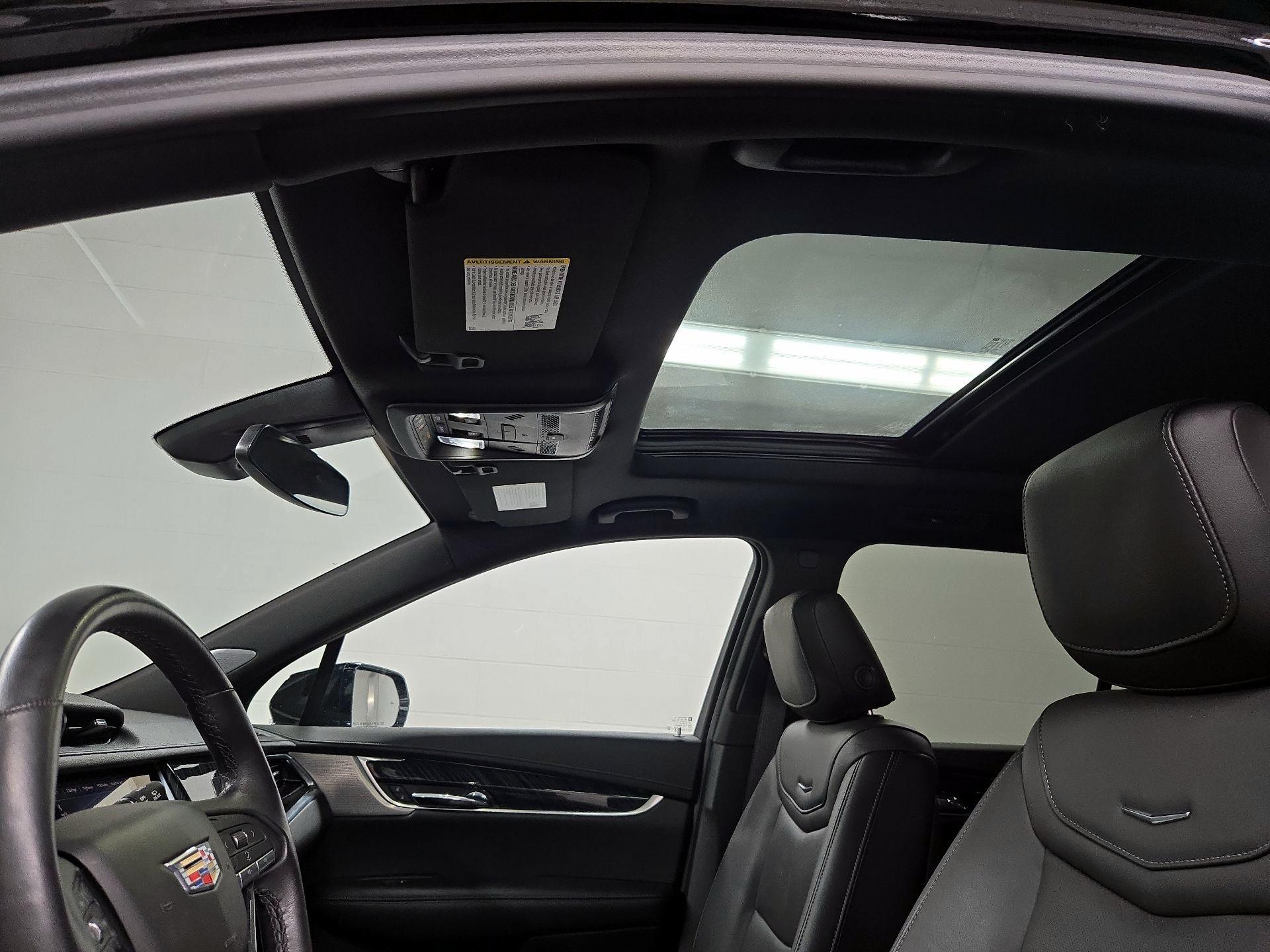 Thumbnail: 2023 Cadillac XT6 - 20