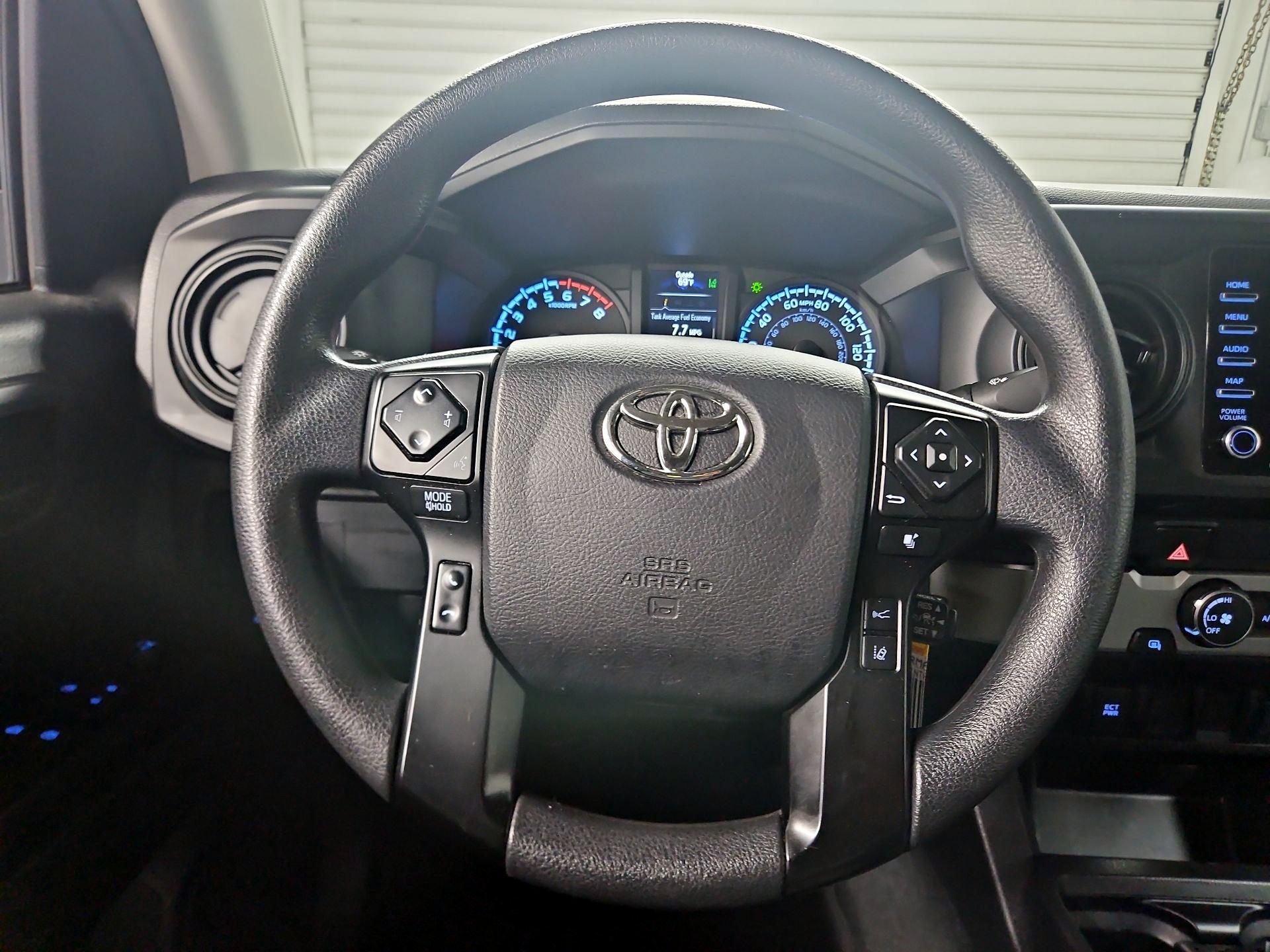 Thumbnail: 2022 Toyota Tacoma - 10