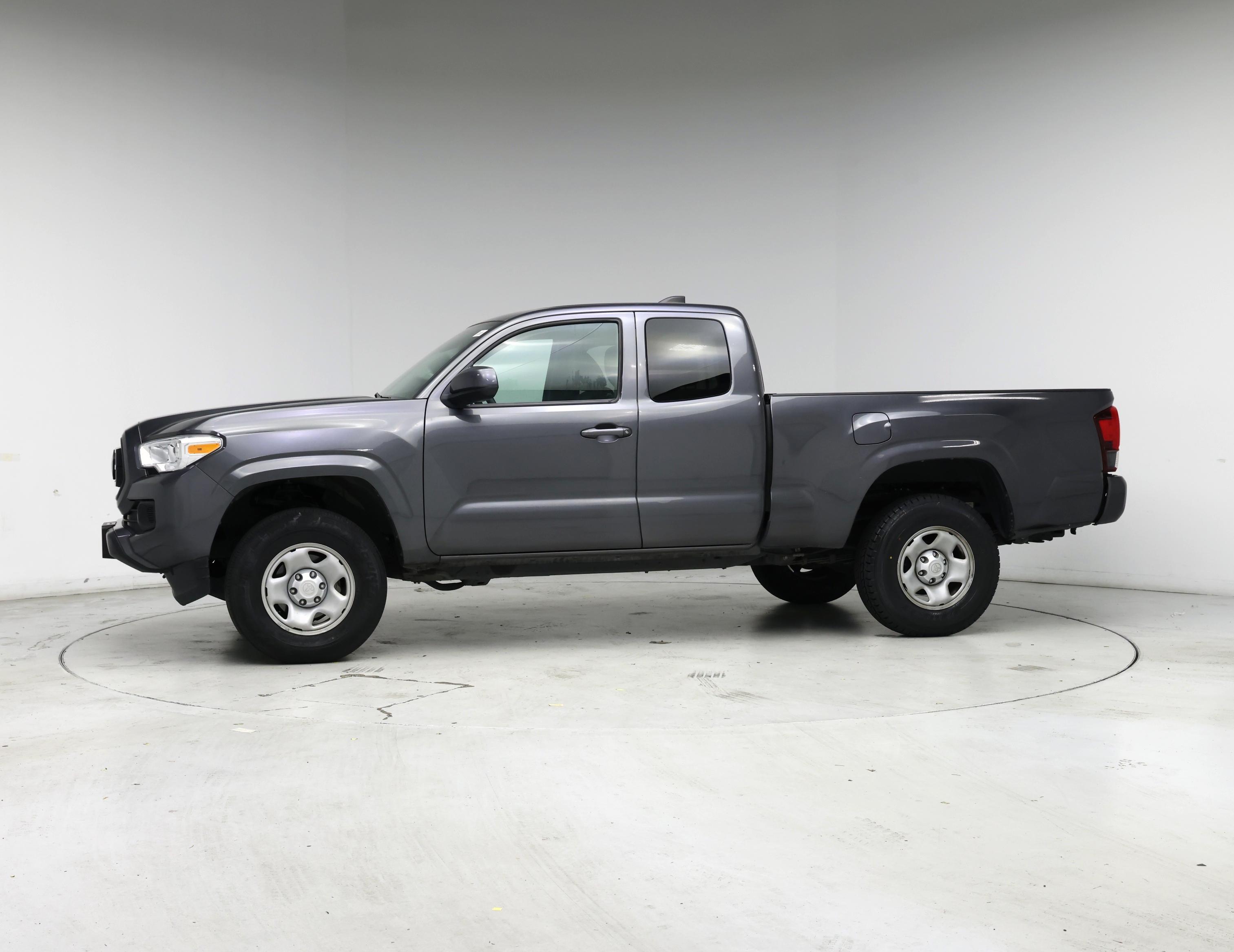 Thumbnail: 2022 Toyota Tacoma - 3