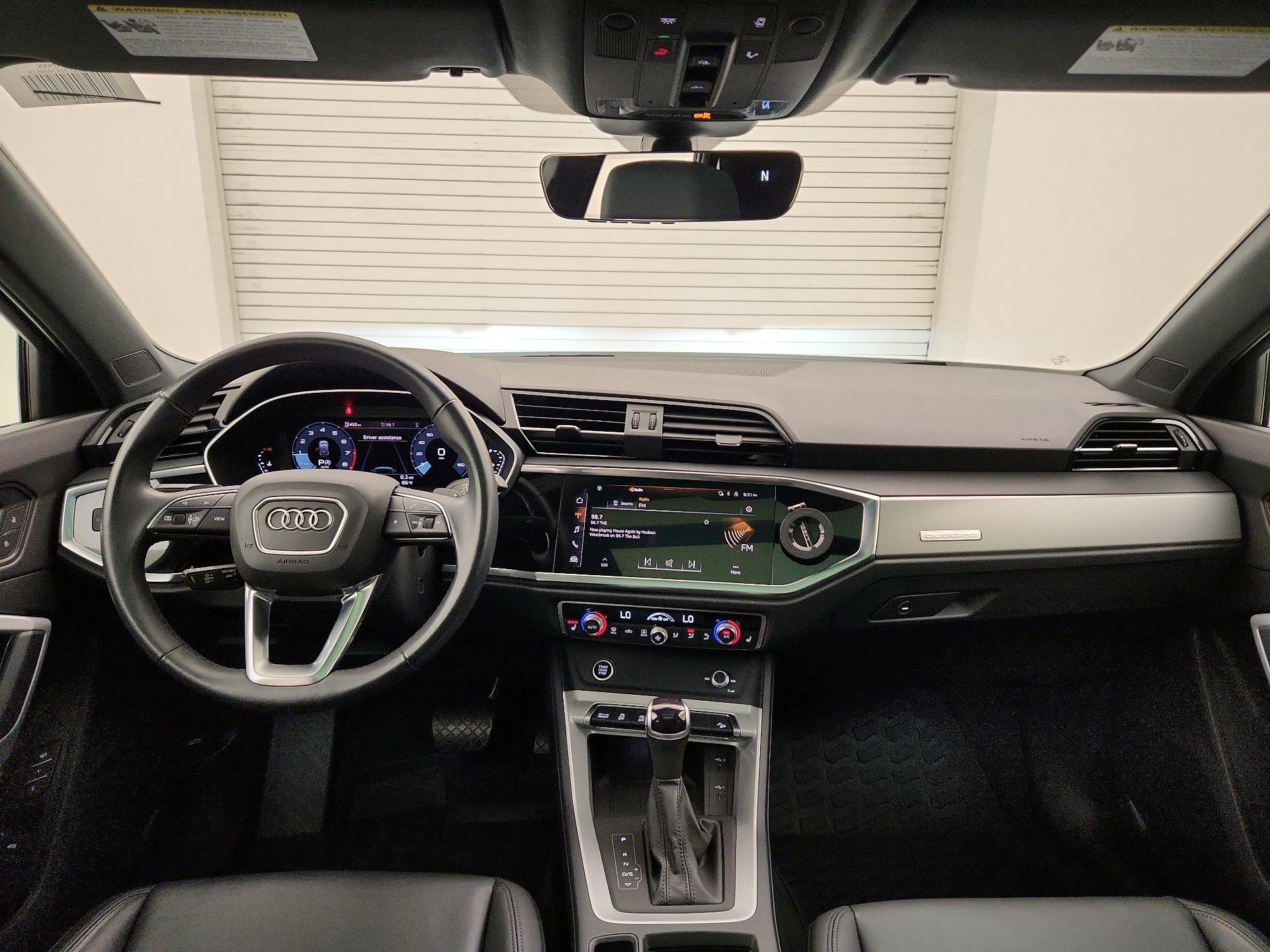 Thumbnail: 2024 Audi Q3 - 9
