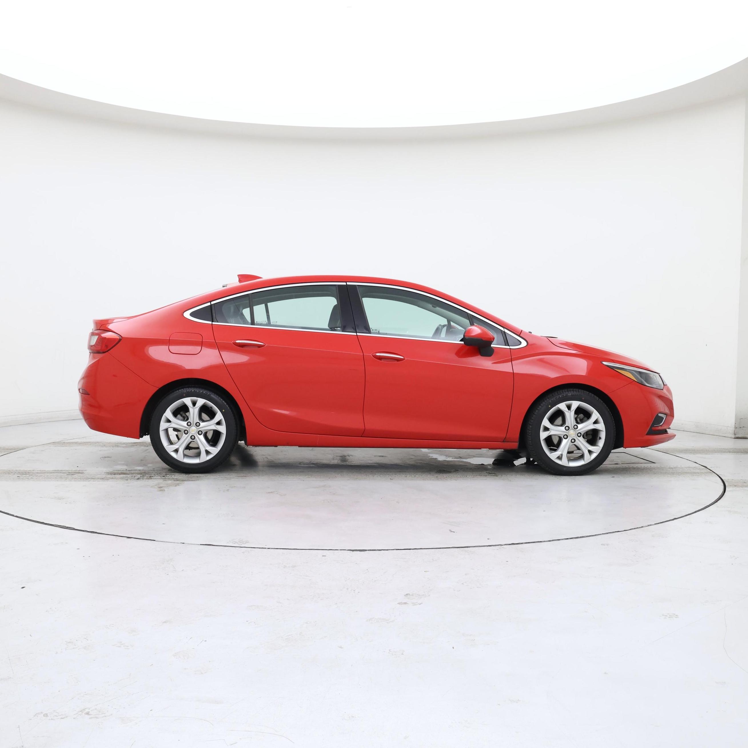 Thumbnail: 2018 Chevrolet Cruze - 7