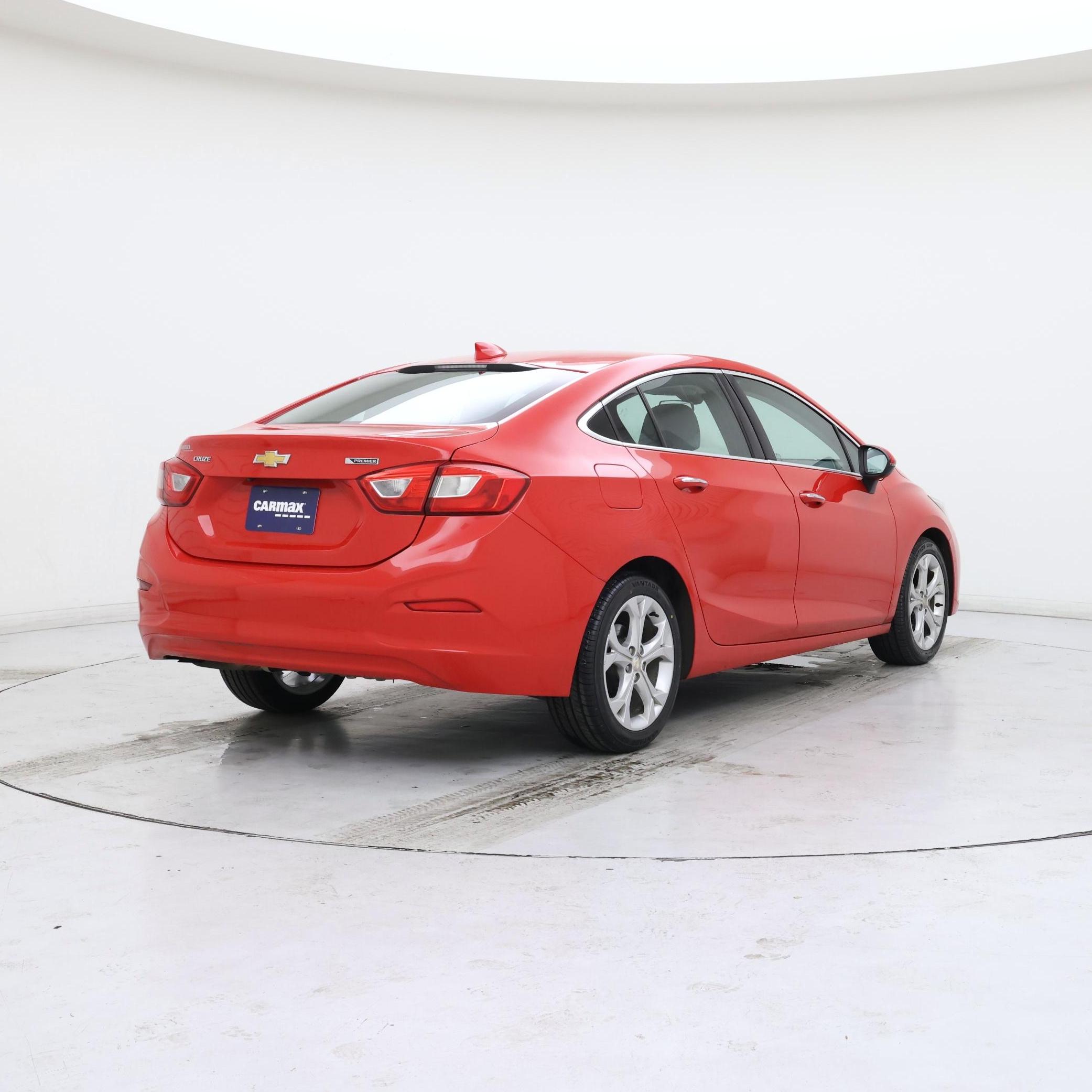 Thumbnail: 2018 Chevrolet Cruze - 8