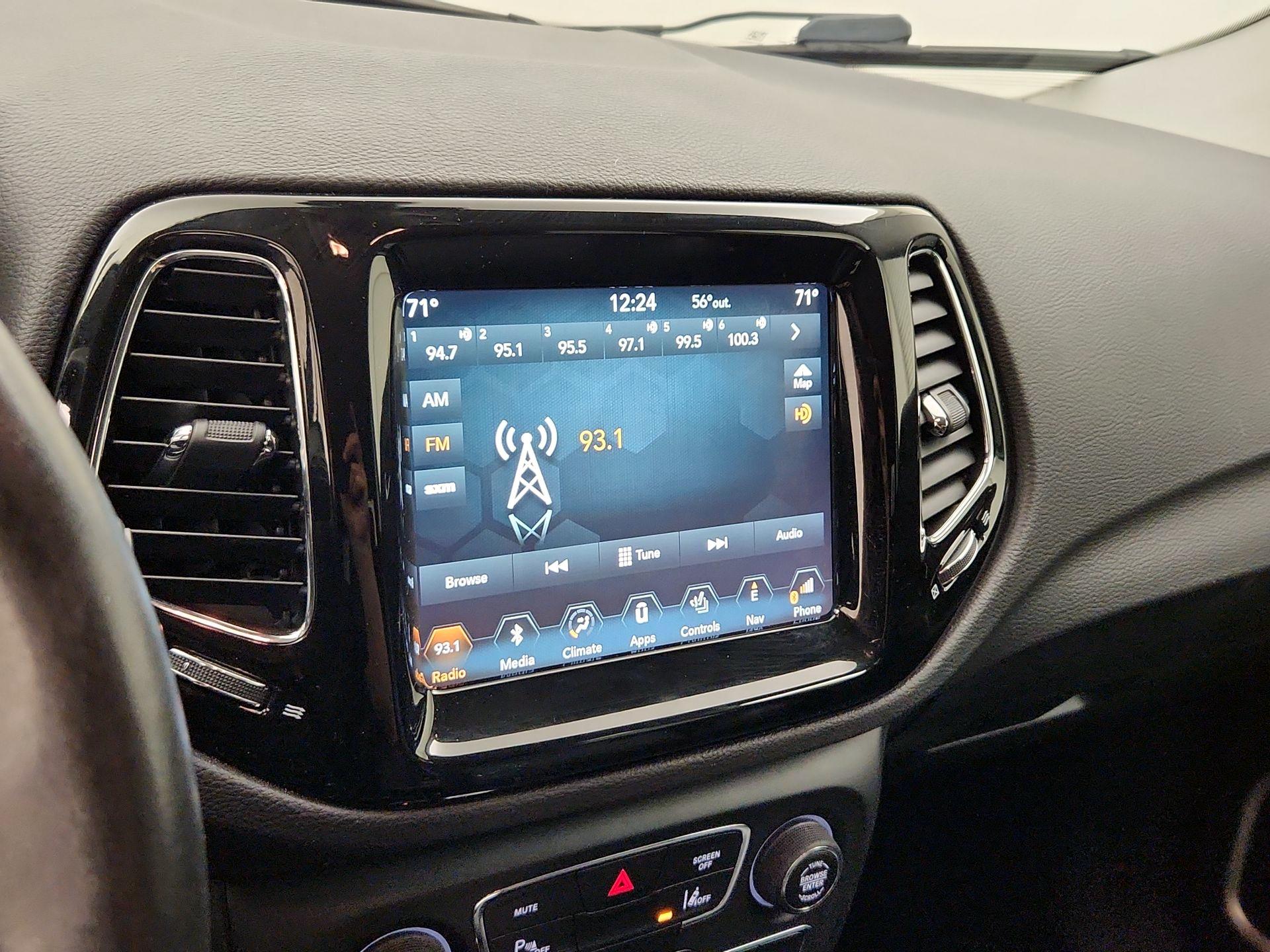 Thumbnail: 2018 Jeep Compass - 16