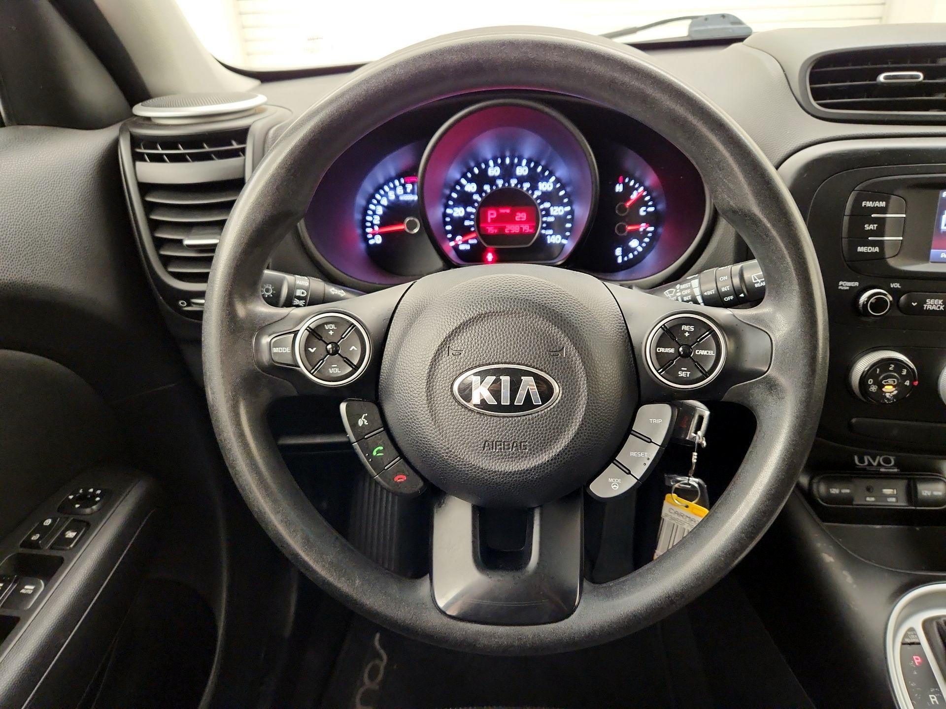 Thumbnail: 2015 Kia Soul - 10