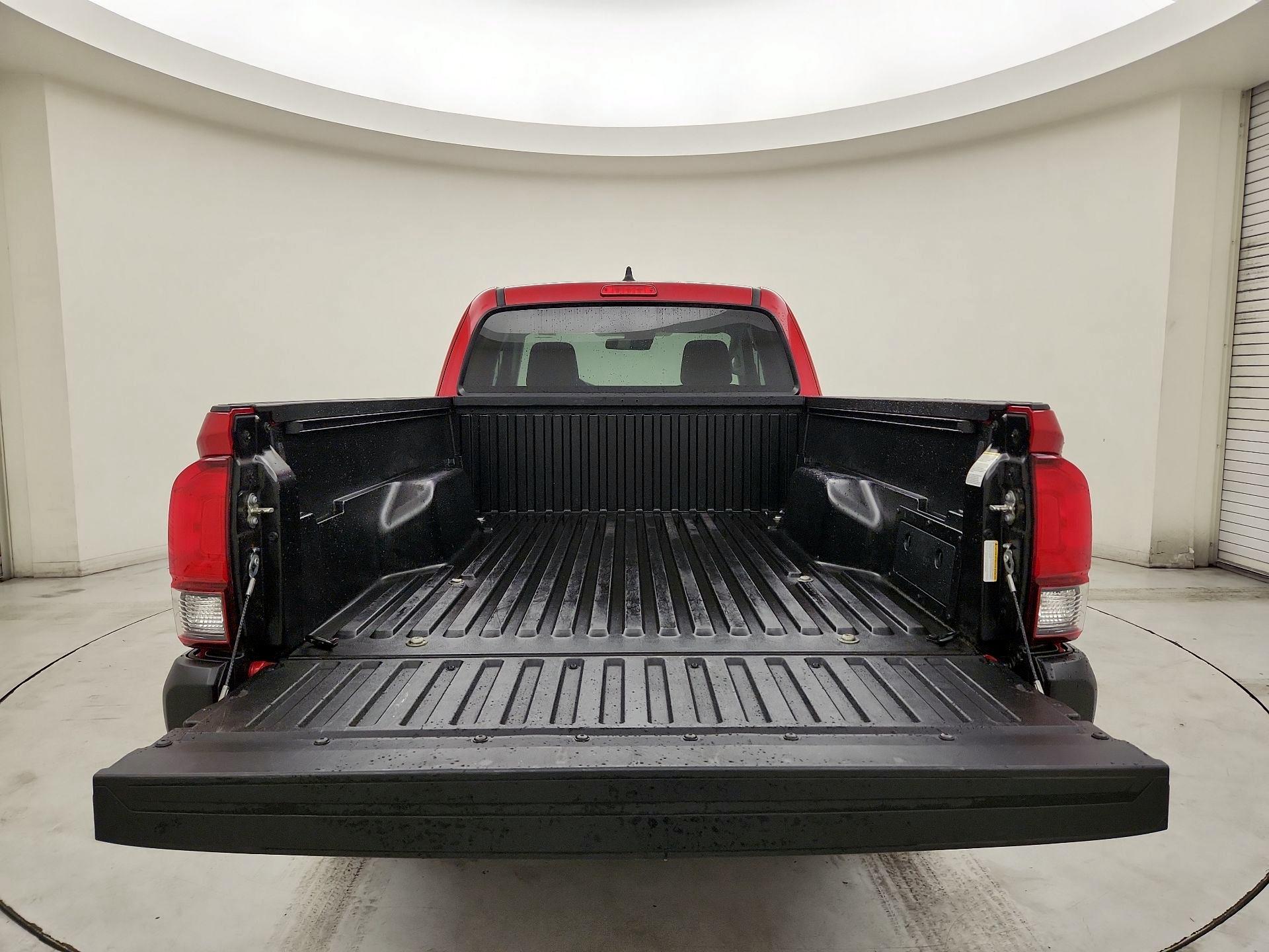 Thumbnail: 2020 Toyota Tacoma - 20