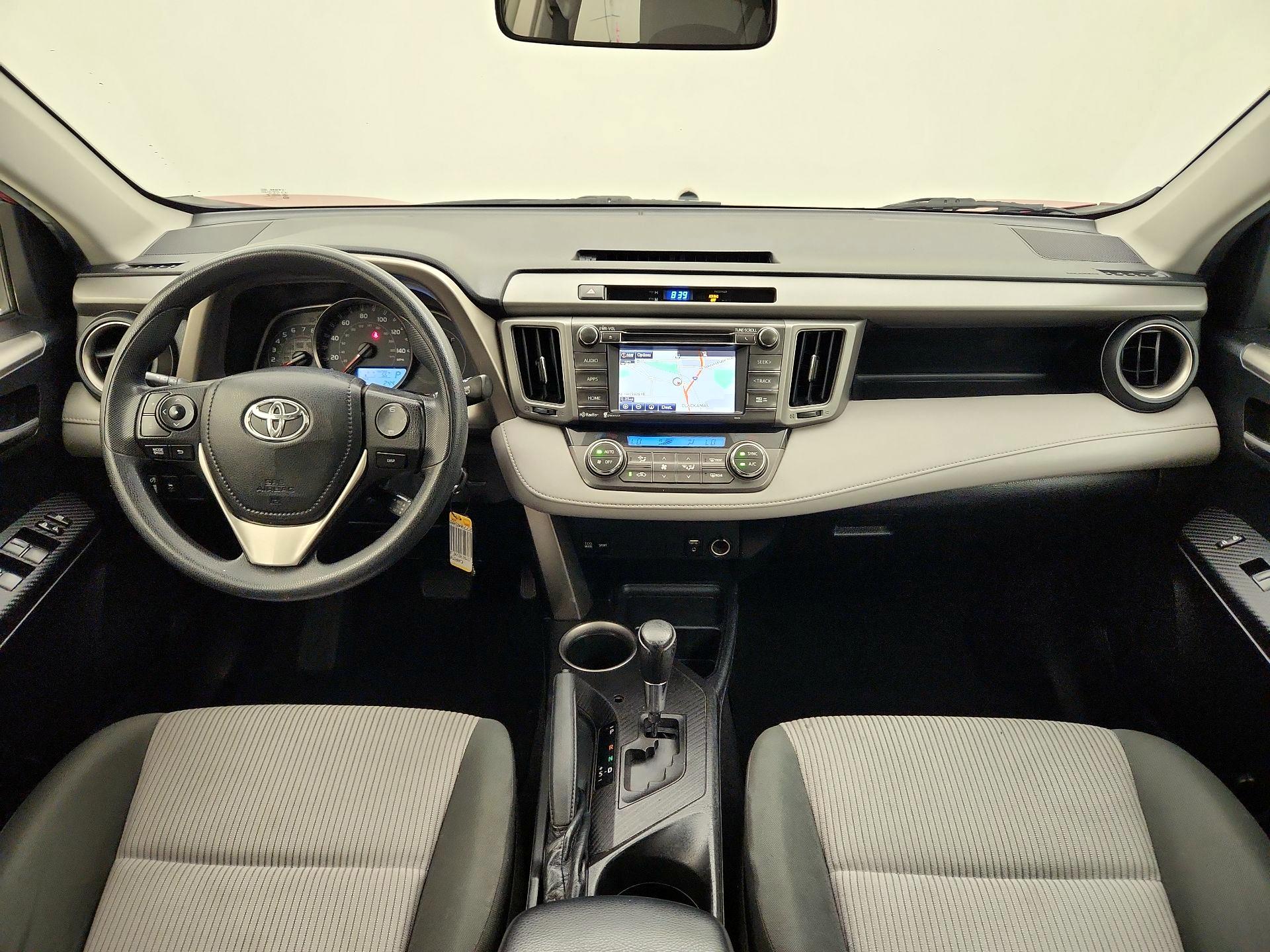 Thumbnail: 2015 Toyota RAV4 - 9