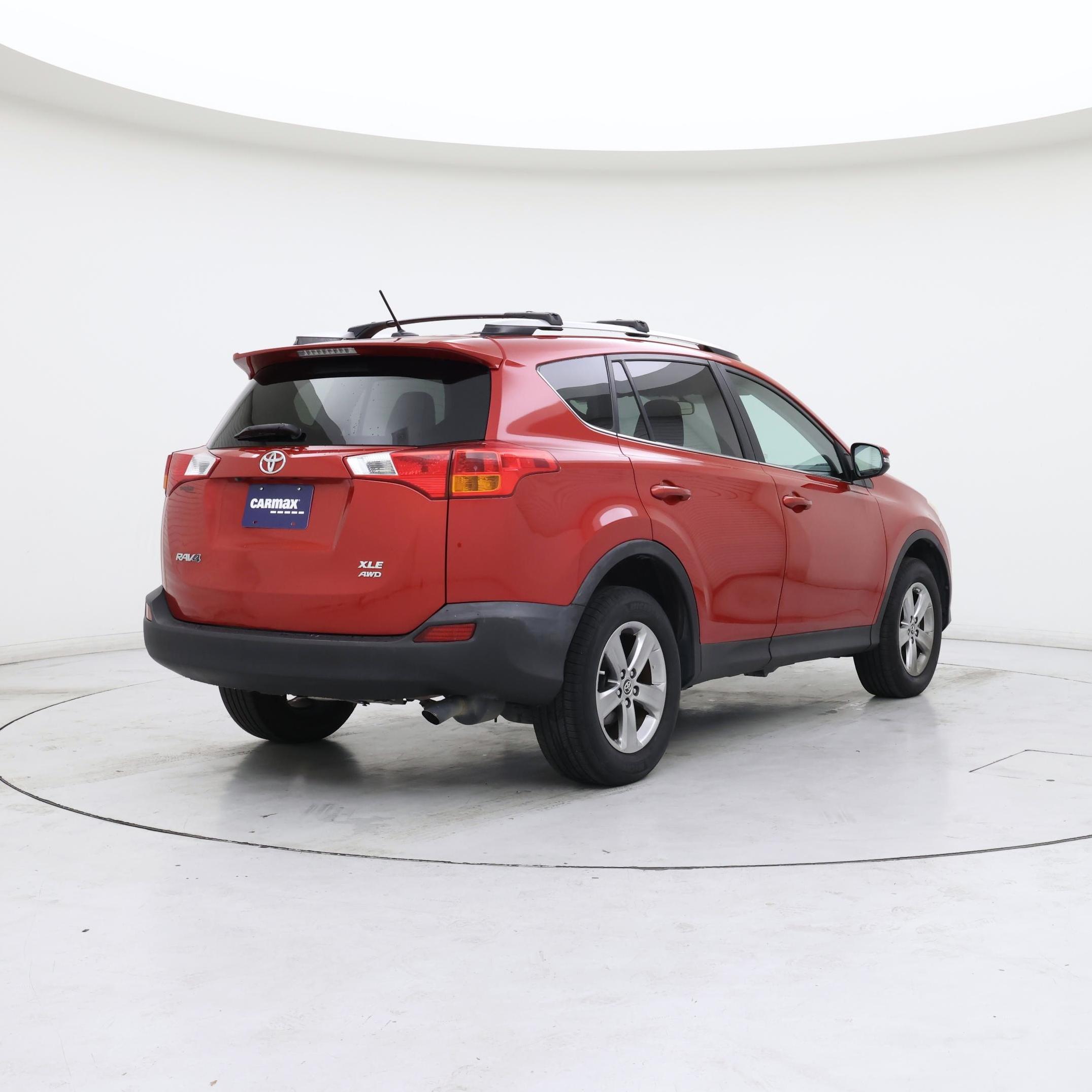 Thumbnail: 2015 Toyota RAV4 - 8