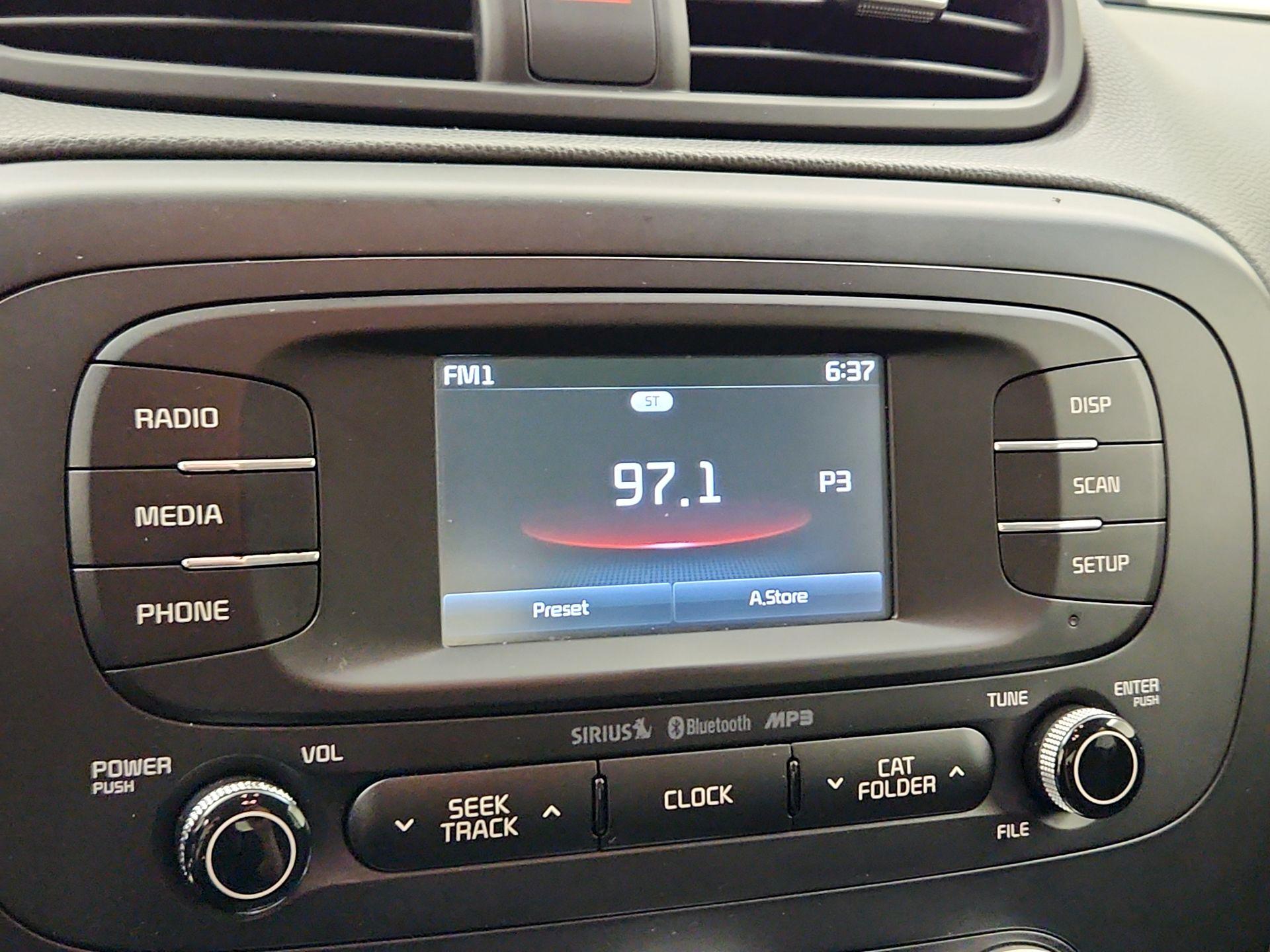 Thumbnail: 2016 Kia Soul - 15