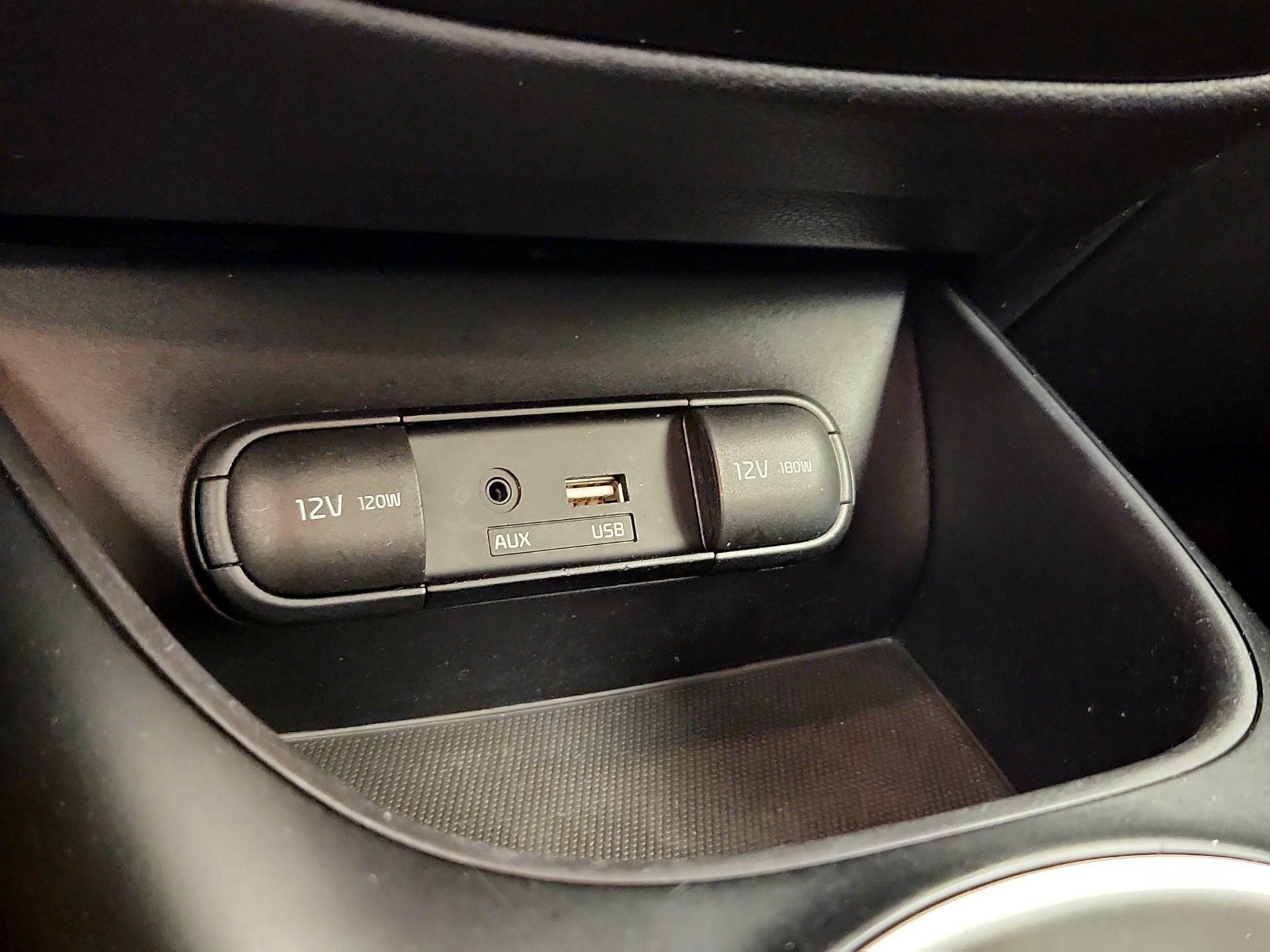 Thumbnail: 2016 Kia Soul - 18