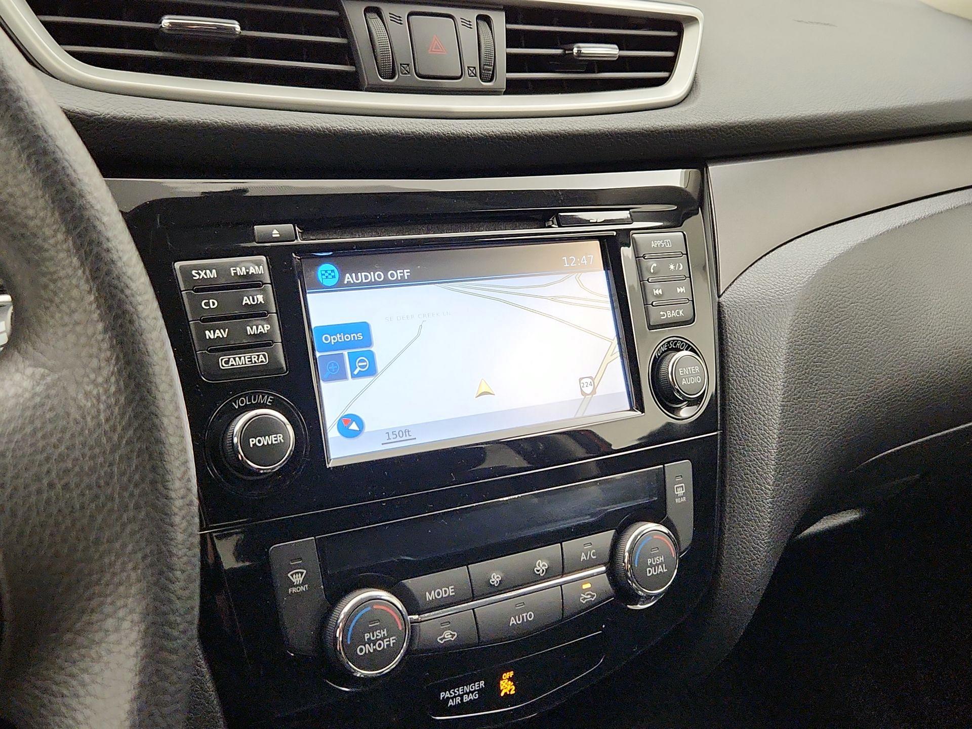 Thumbnail: 2016 Nissan Rogue - 14