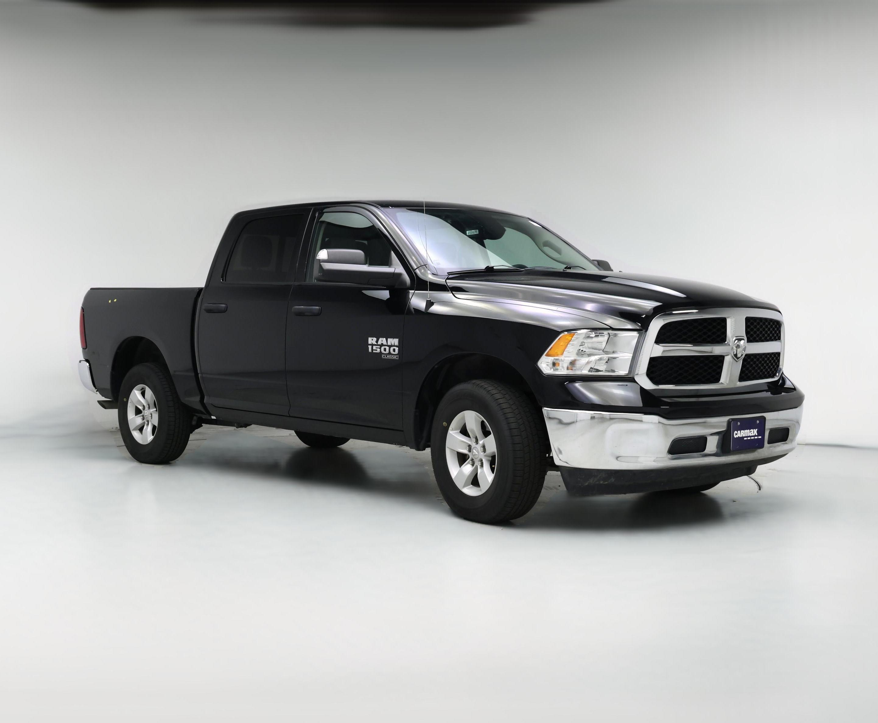 Thumbnail: 2023 RAM 1500 Classic - 1
