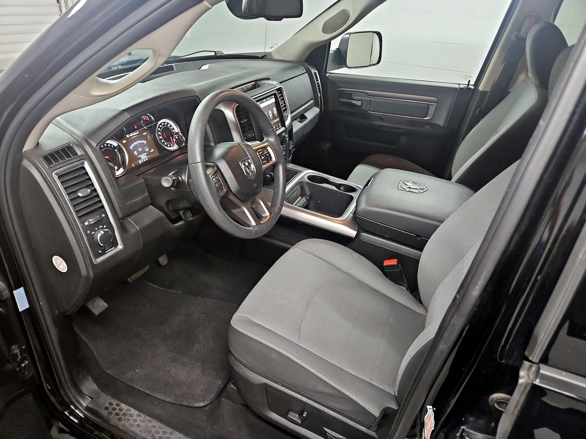 Thumbnail: 2023 RAM 1500 Classic - 11