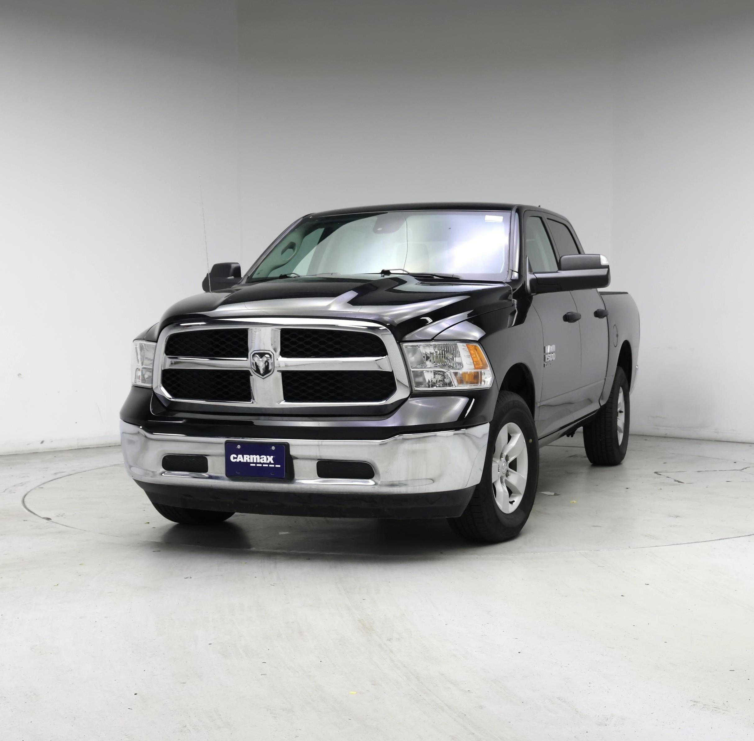 Thumbnail: 2023 RAM 1500 Classic - 4