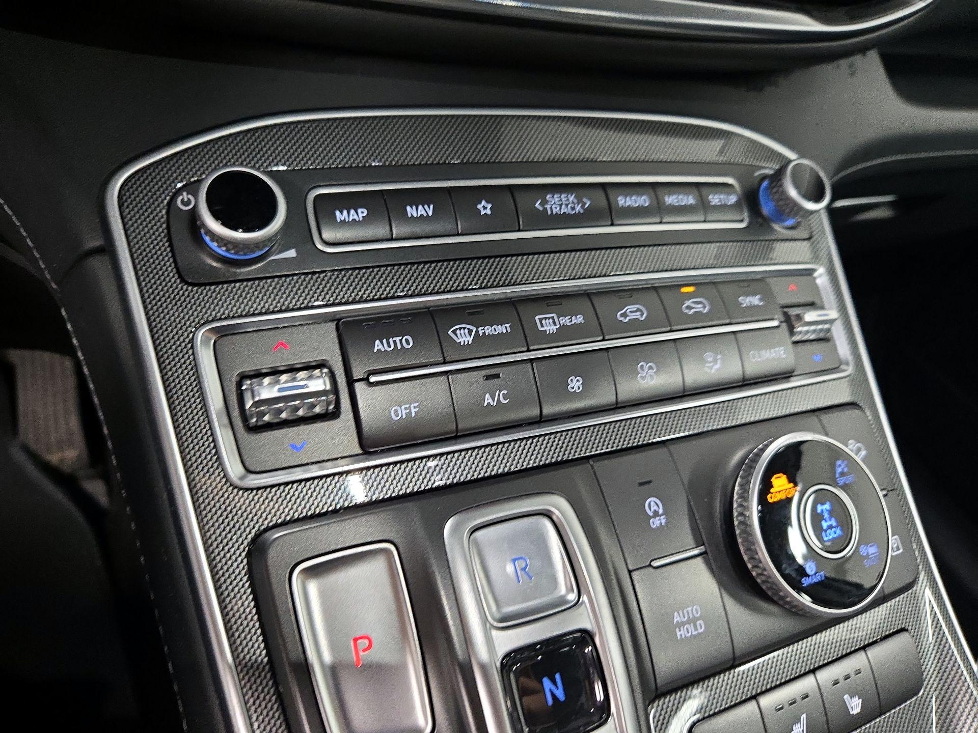 Thumbnail: 2023 Hyundai Santa Fe - 17