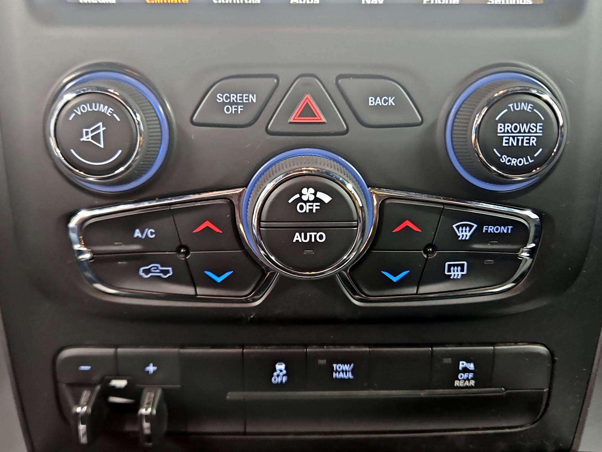 Thumbnail: 2023 RAM 1500 Classic - 17