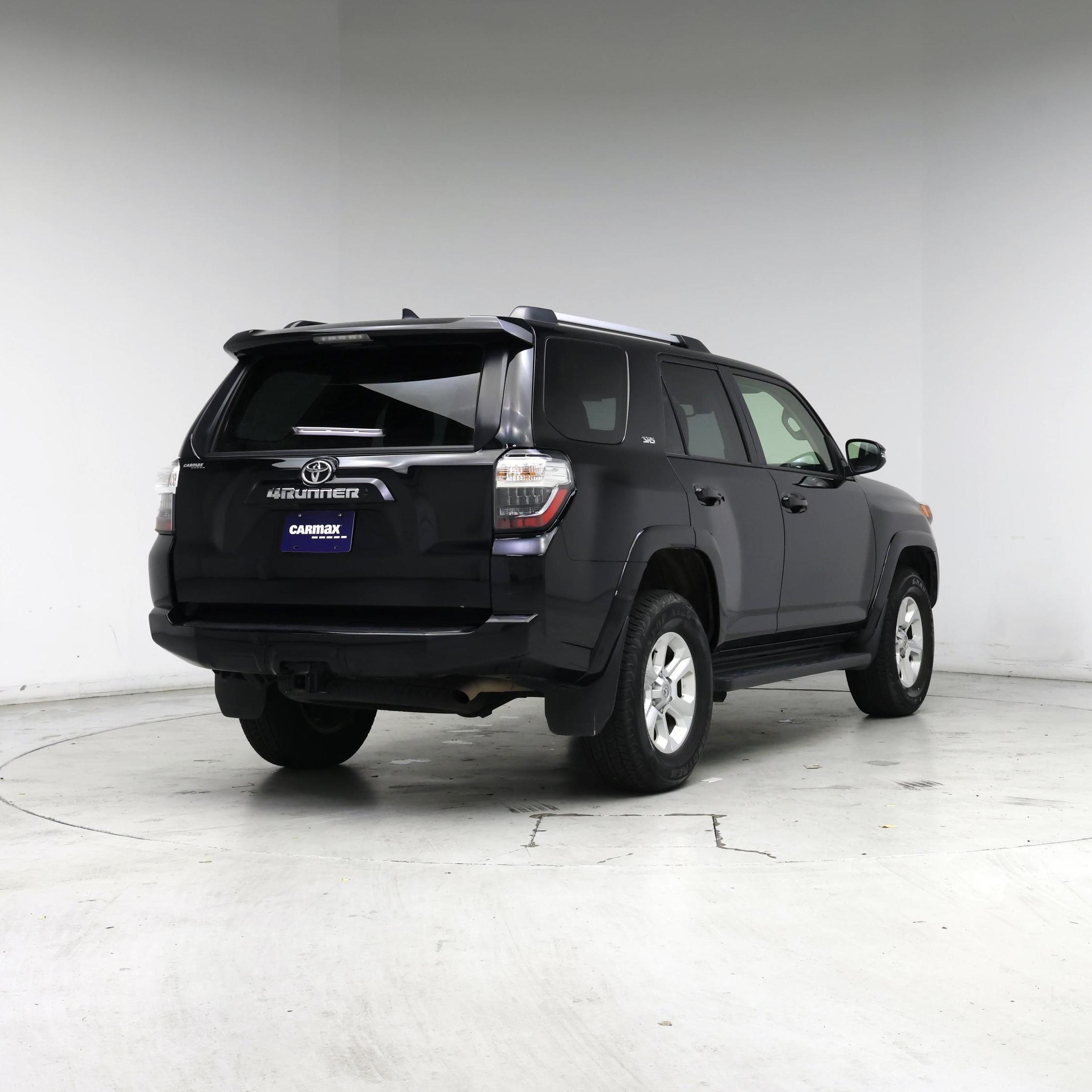 Thumbnail: 2024 Toyota 4Runner - 8