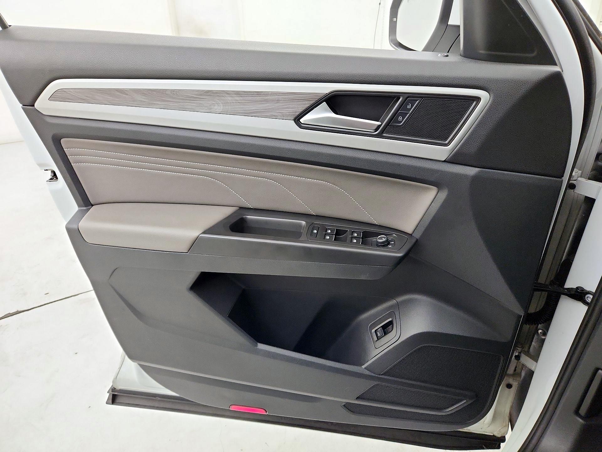 Thumbnail: 2022 Volkswagen Atlas - 12