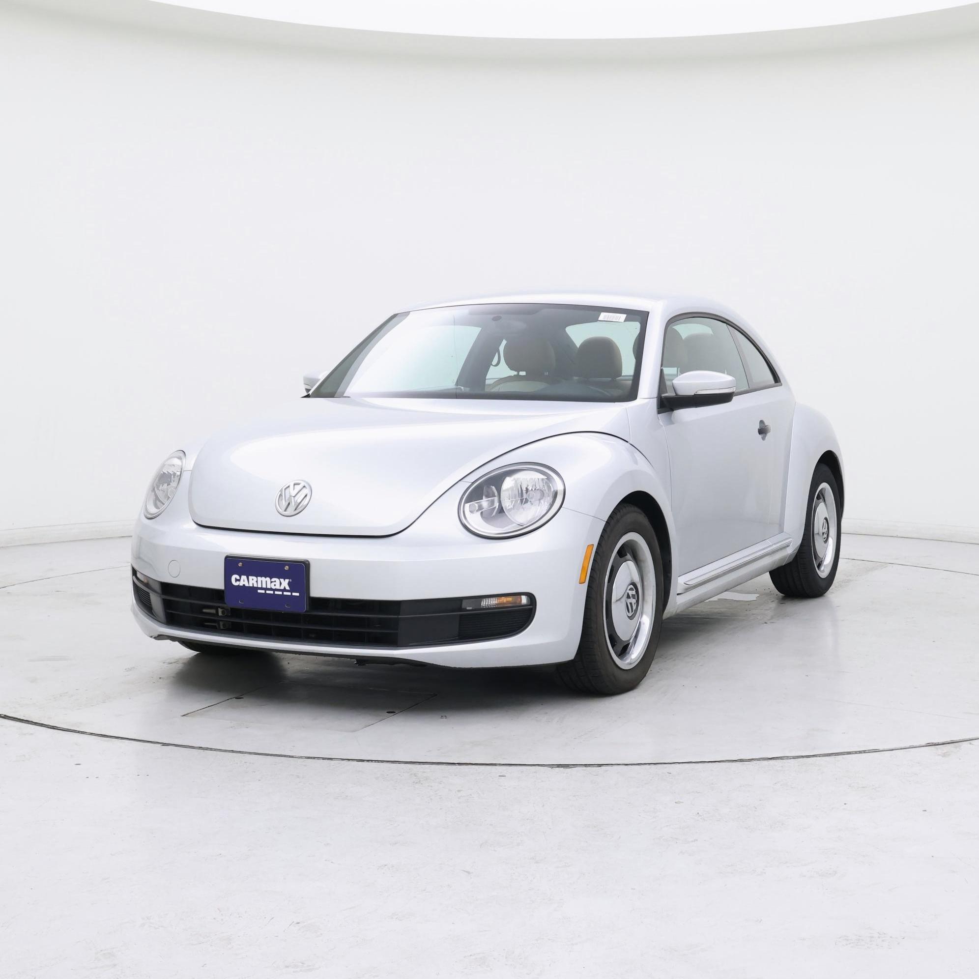 Thumbnail: 2015 Volkswagen Beetle - 4
