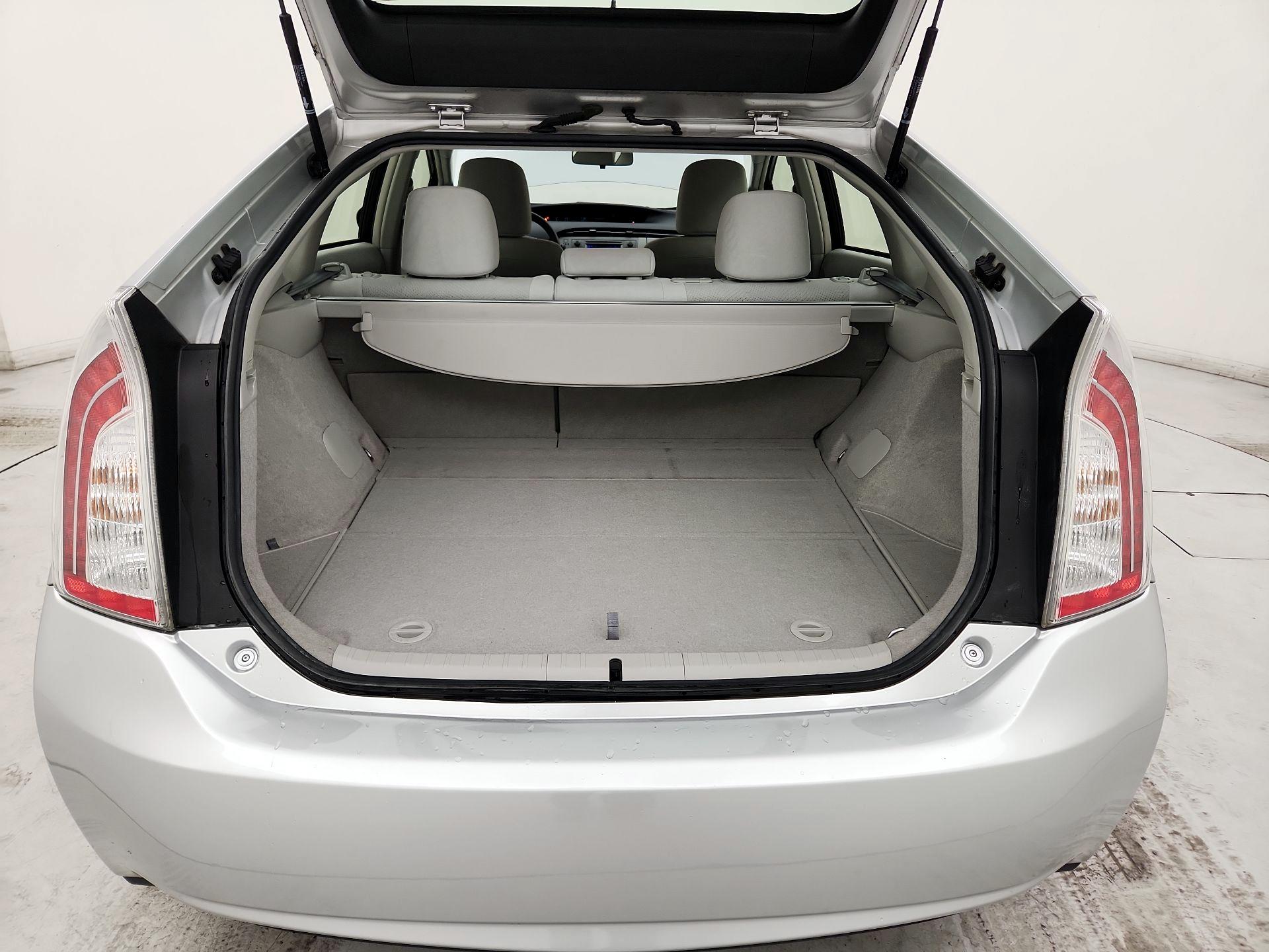 Thumbnail: 2015 Toyota Prius - 20