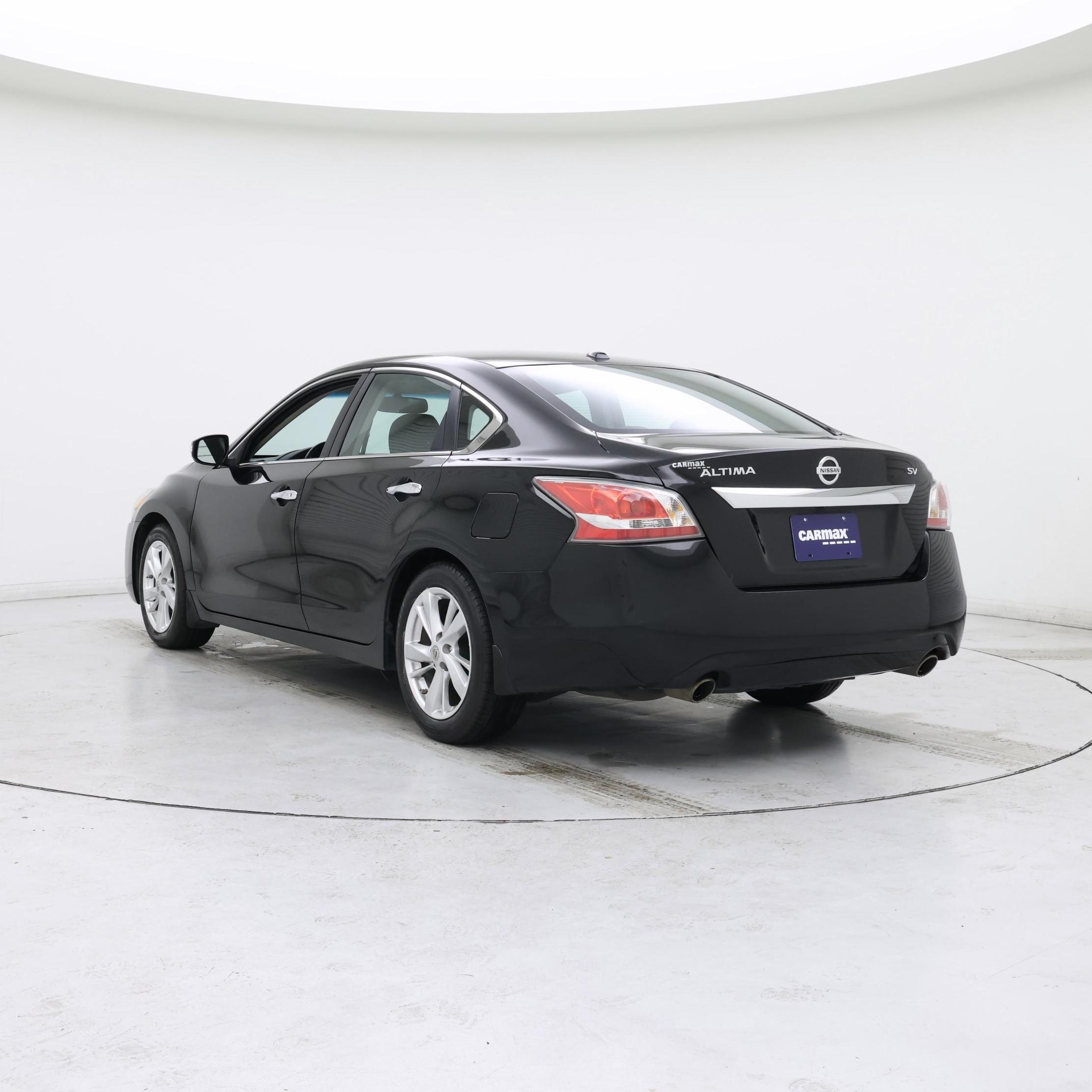 Thumbnail: 2015 Nissan Altima - 2