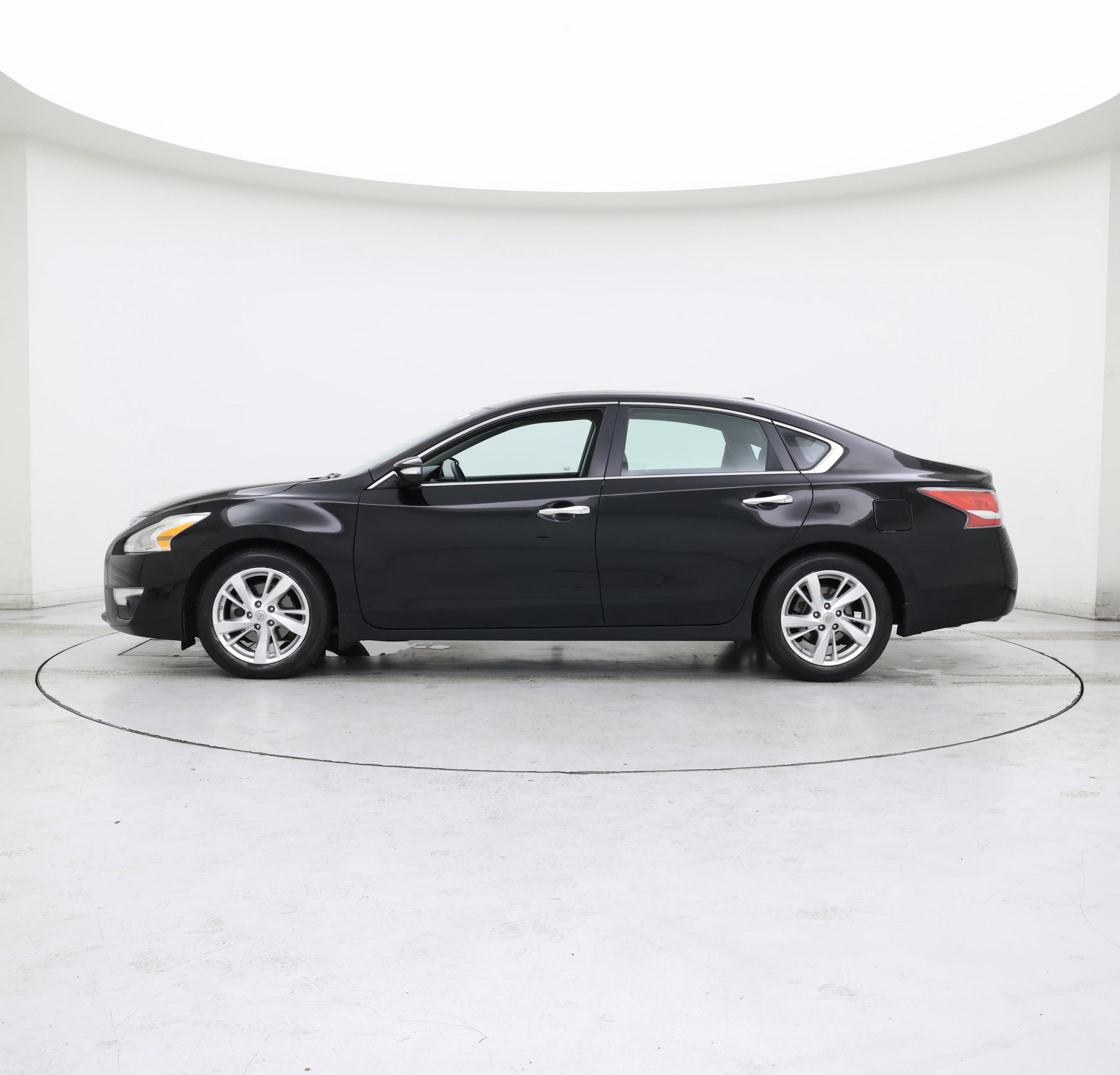 Thumbnail: 2015 Nissan Altima - 3