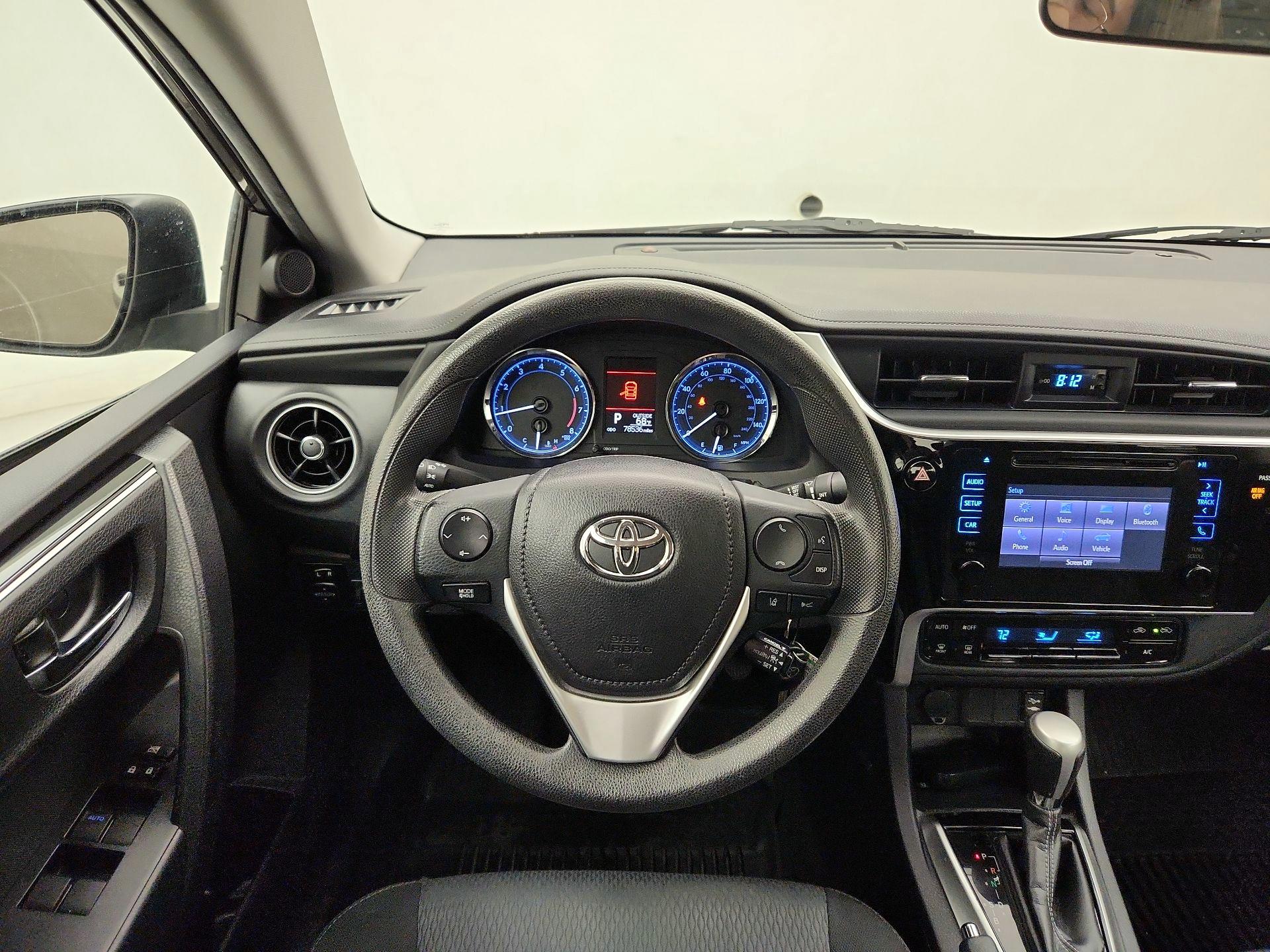 Thumbnail: 2017 Toyota Corolla - 10