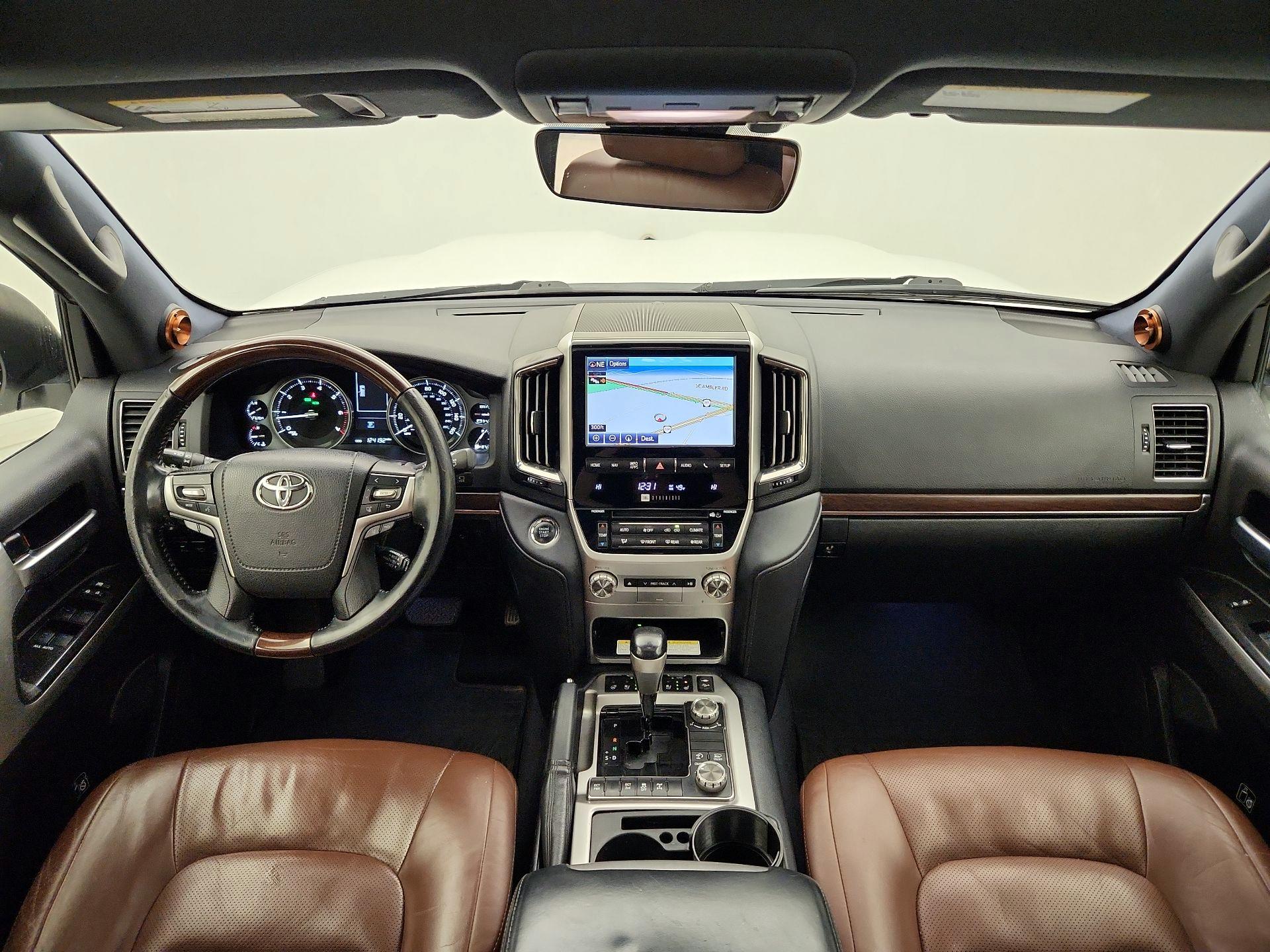 Thumbnail: 2016 Toyota Land Cruiser - 9