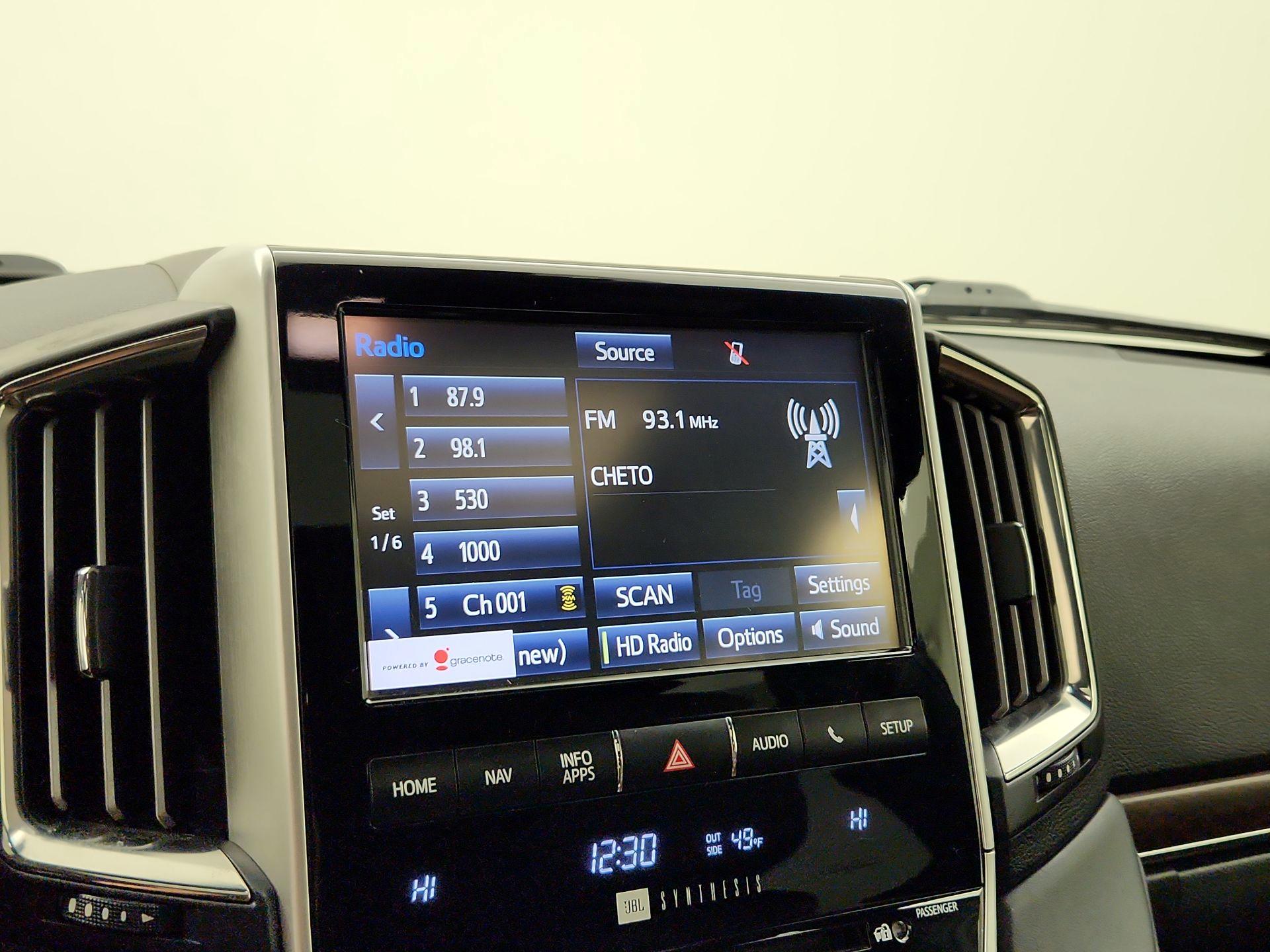 Thumbnail: 2016 Toyota Land Cruiser - 16