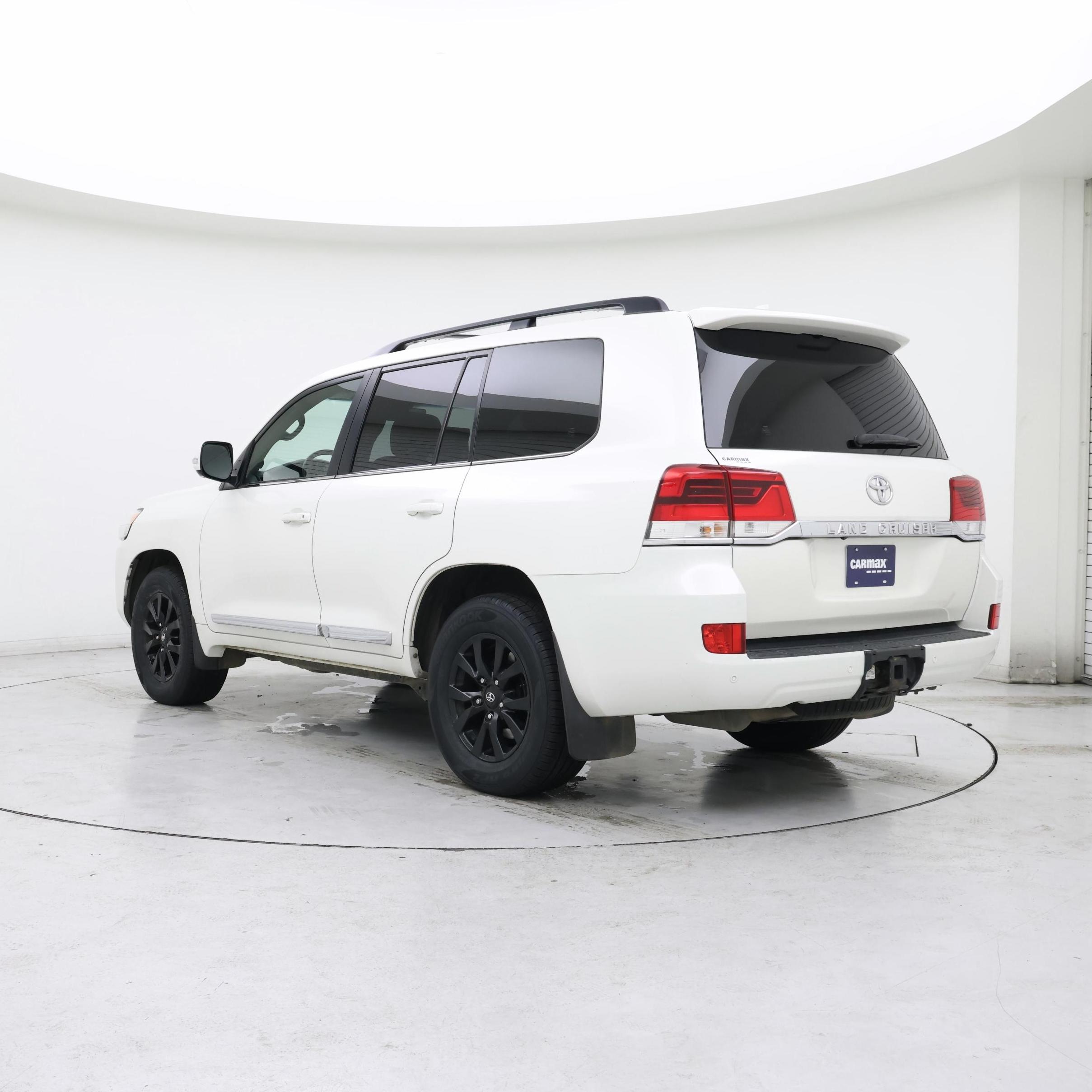 Thumbnail: 2016 Toyota Land Cruiser - 2