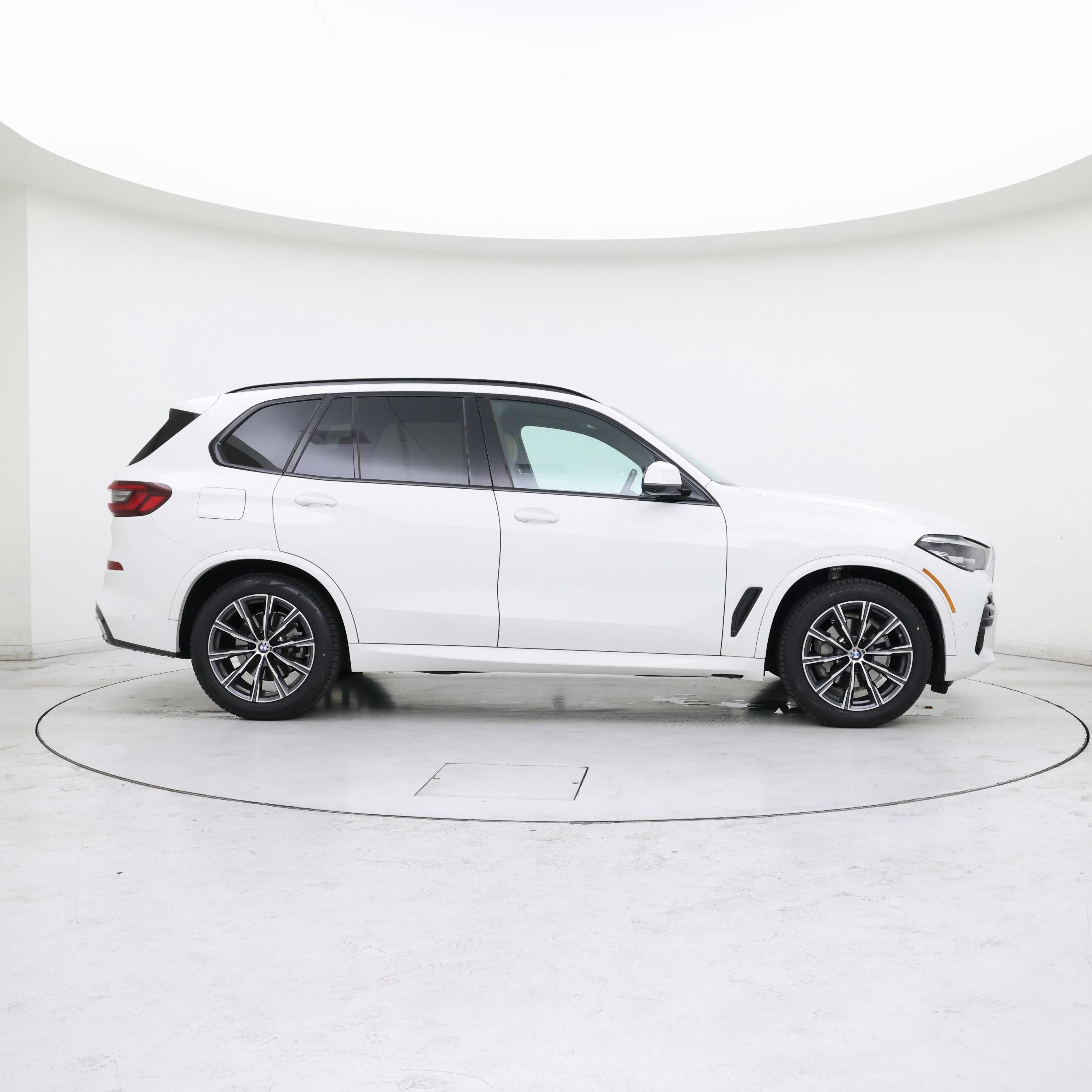 Thumbnail: 2021 BMW X5 - 7