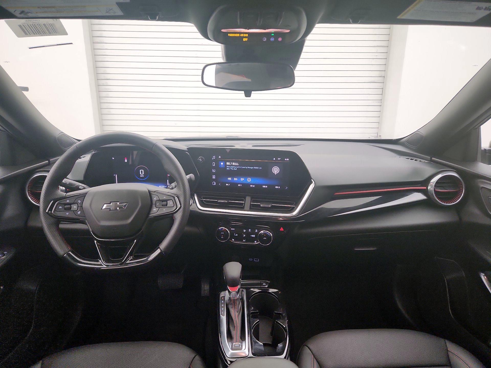 Thumbnail: 2024 Chevrolet Trax - 9