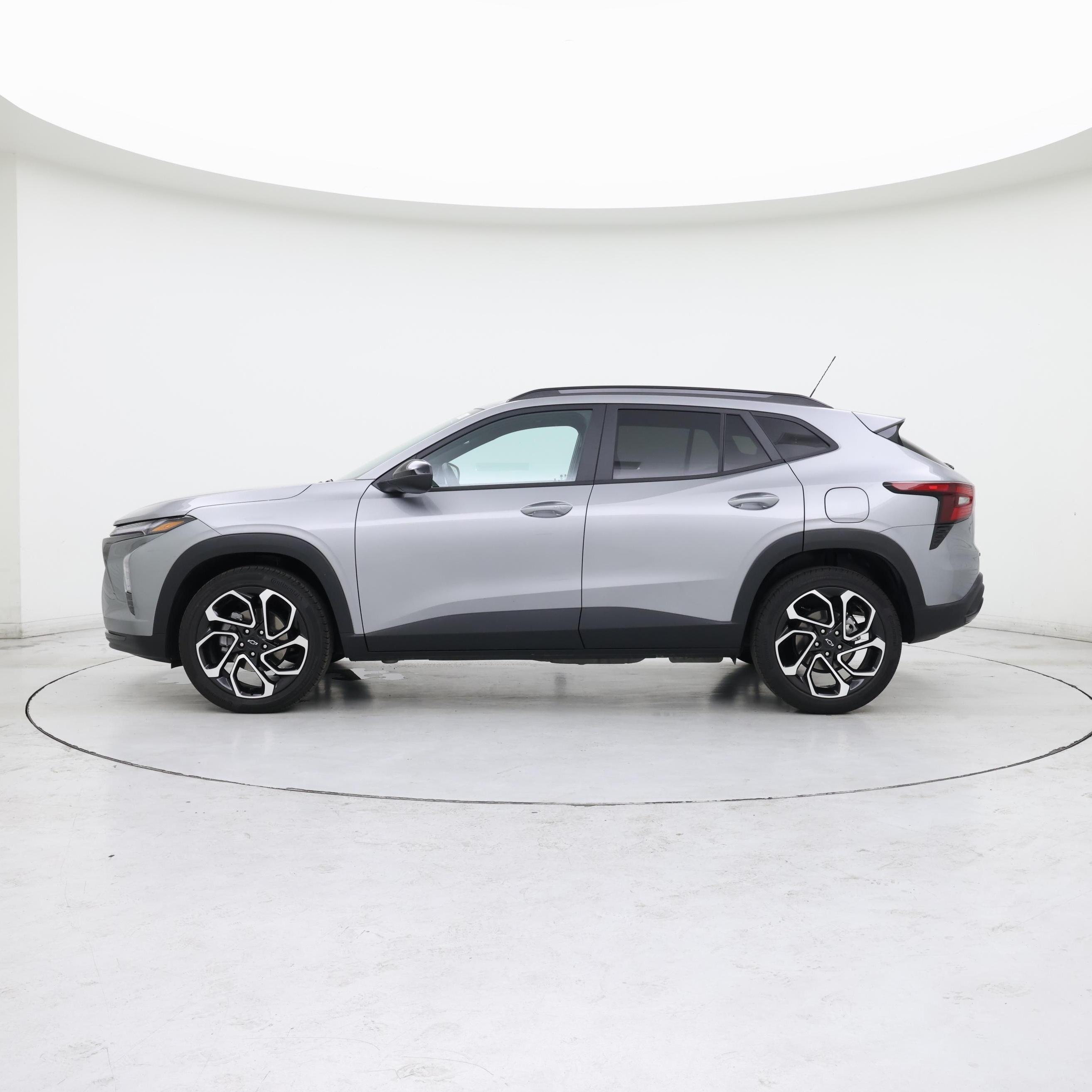 Thumbnail: 2024 Chevrolet Trax - 3