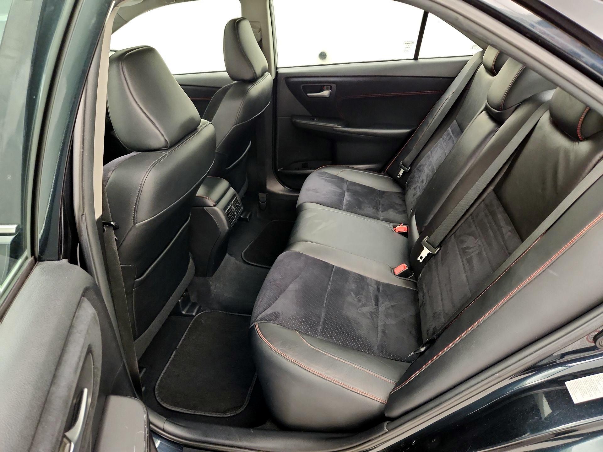 Thumbnail: 2015 Toyota Camry - 20