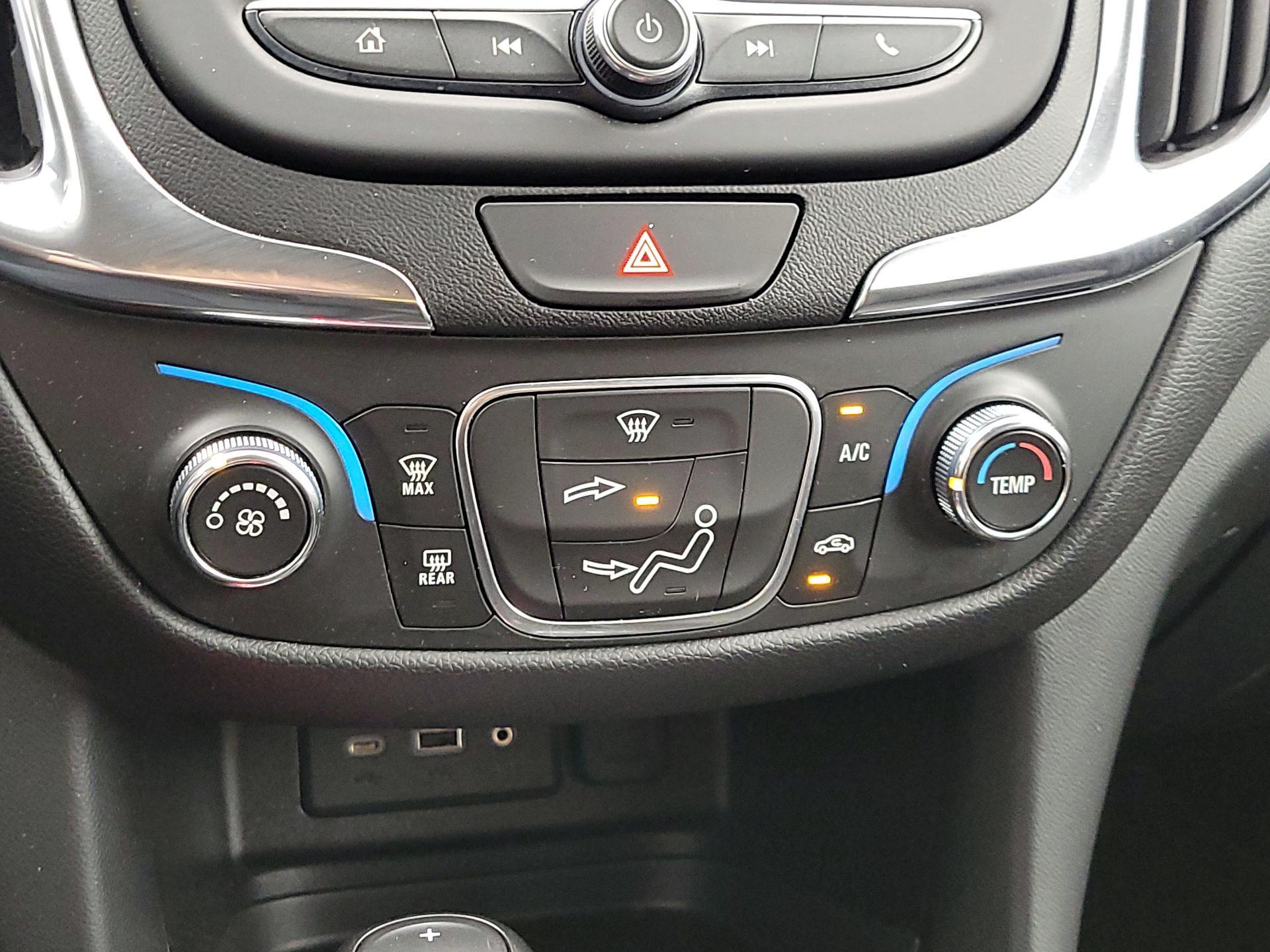 Thumbnail: 2020 Chevrolet Equinox - 16