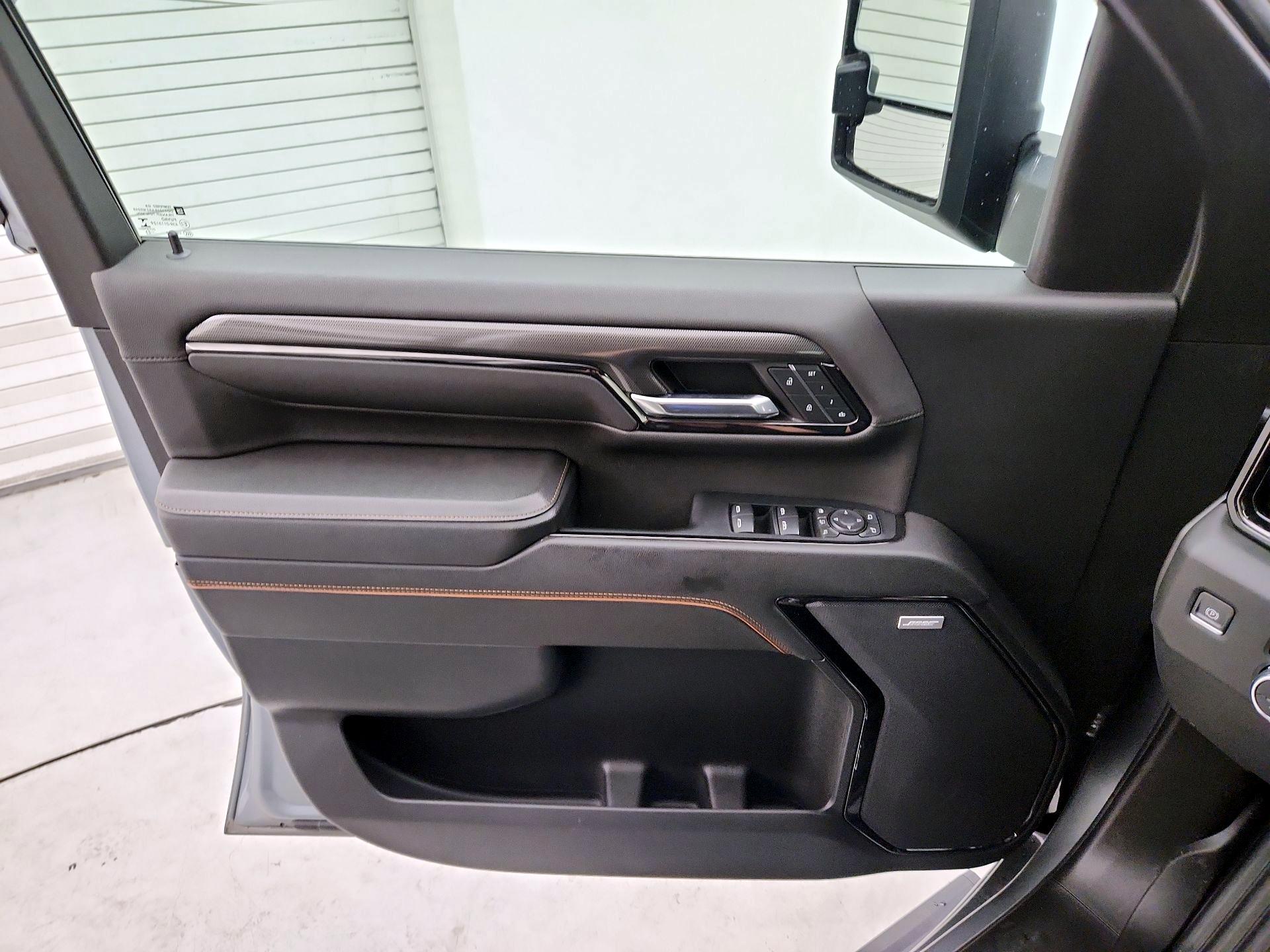 Thumbnail: 2024 GMC Sierra 2500 - 12