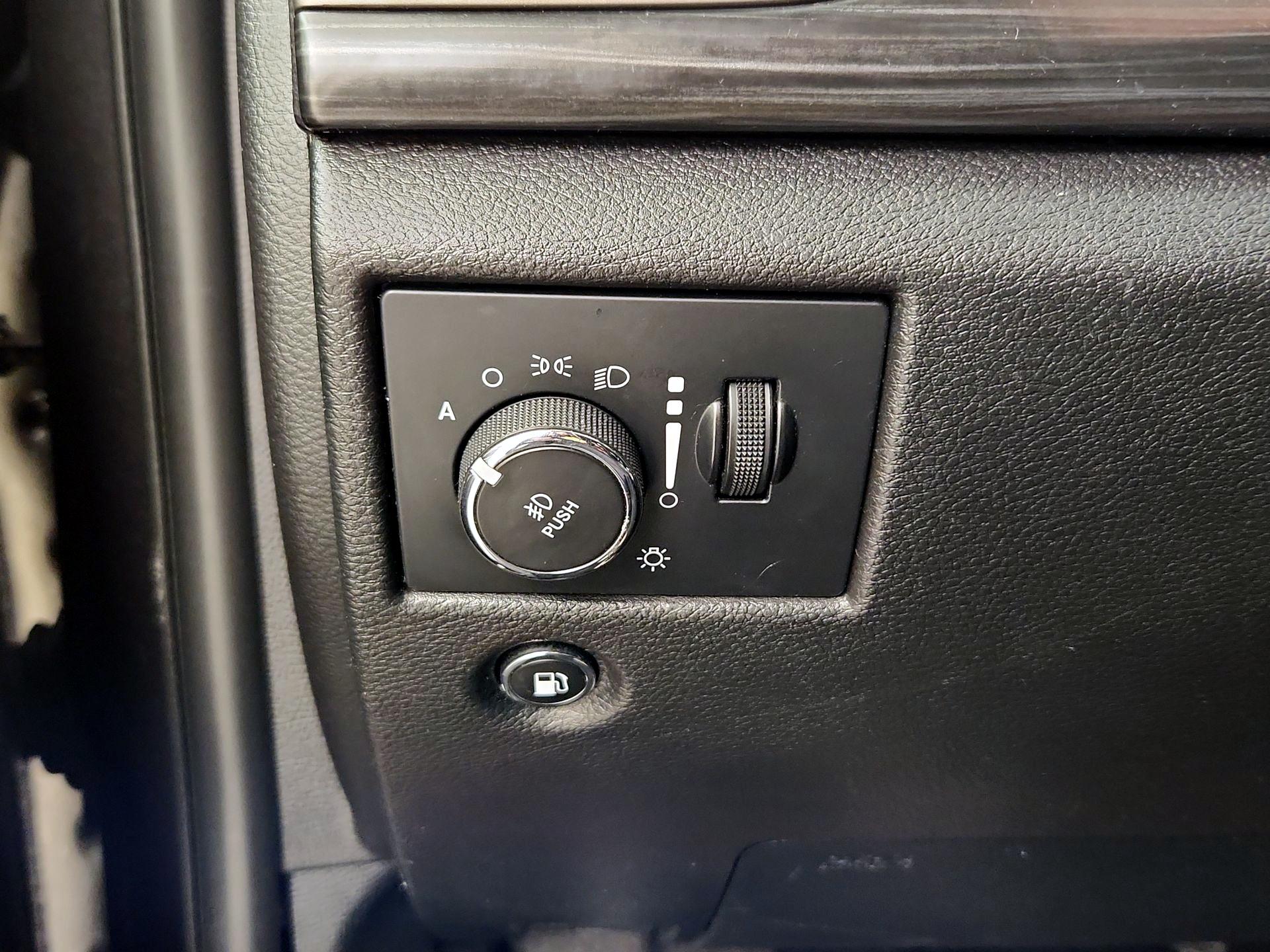 Thumbnail: 2020 Jeep Grand Cherokee - 13