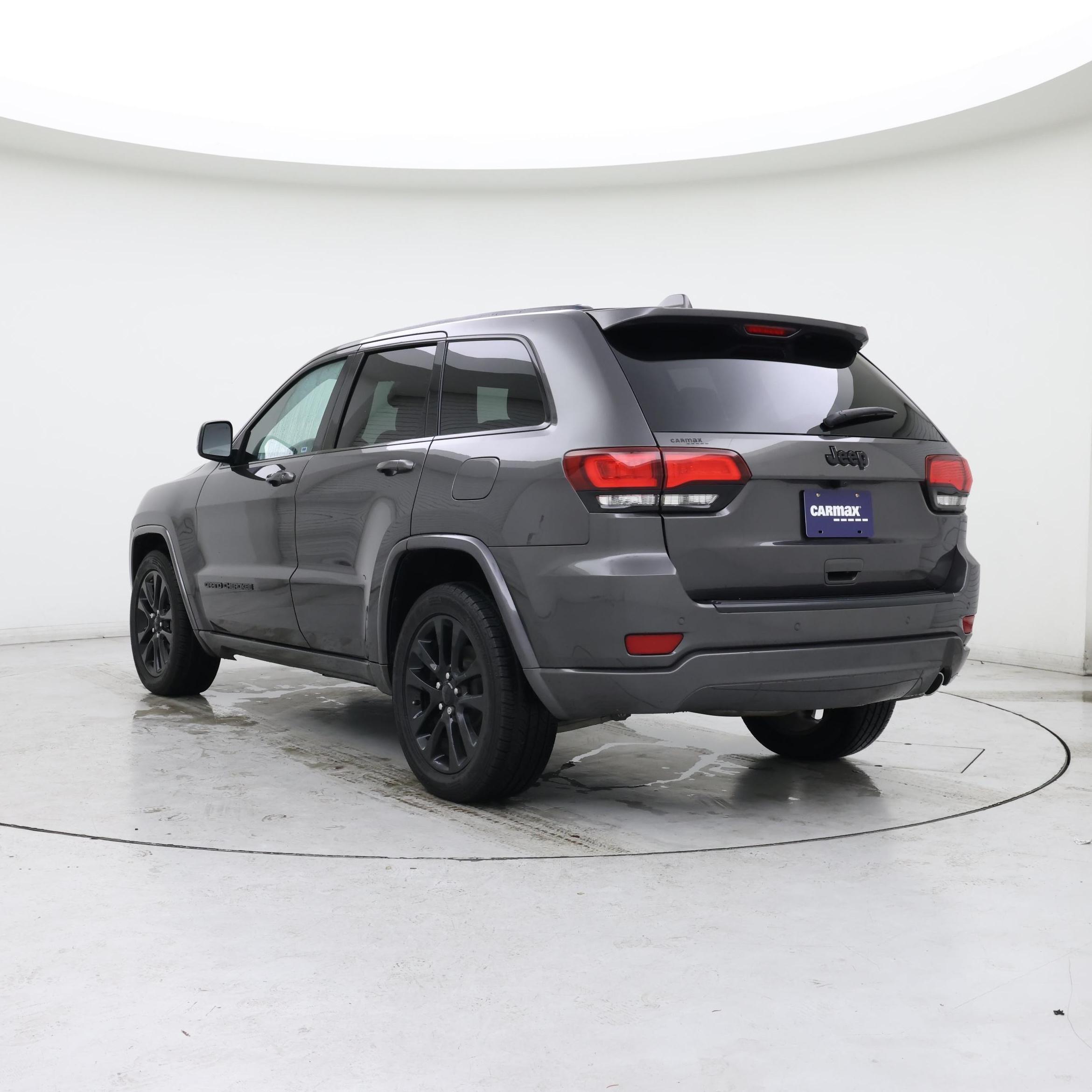 Thumbnail: 2020 Jeep Grand Cherokee - 2