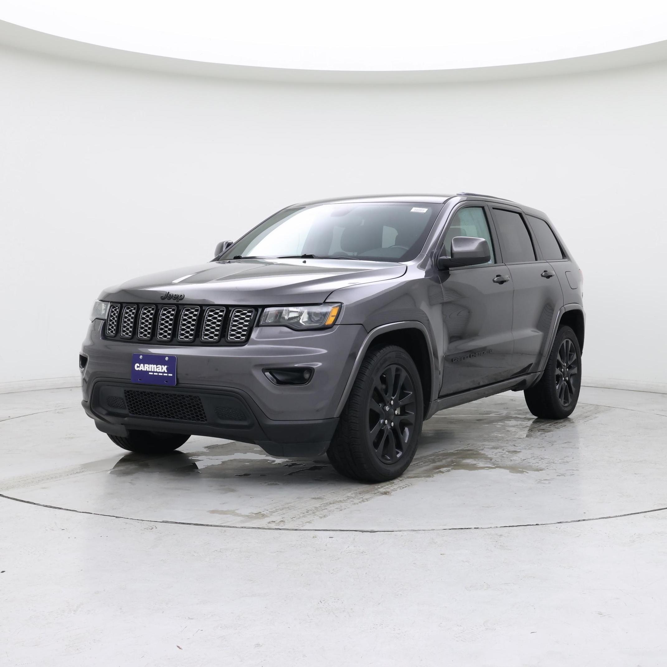 Thumbnail: 2020 Jeep Grand Cherokee - 4