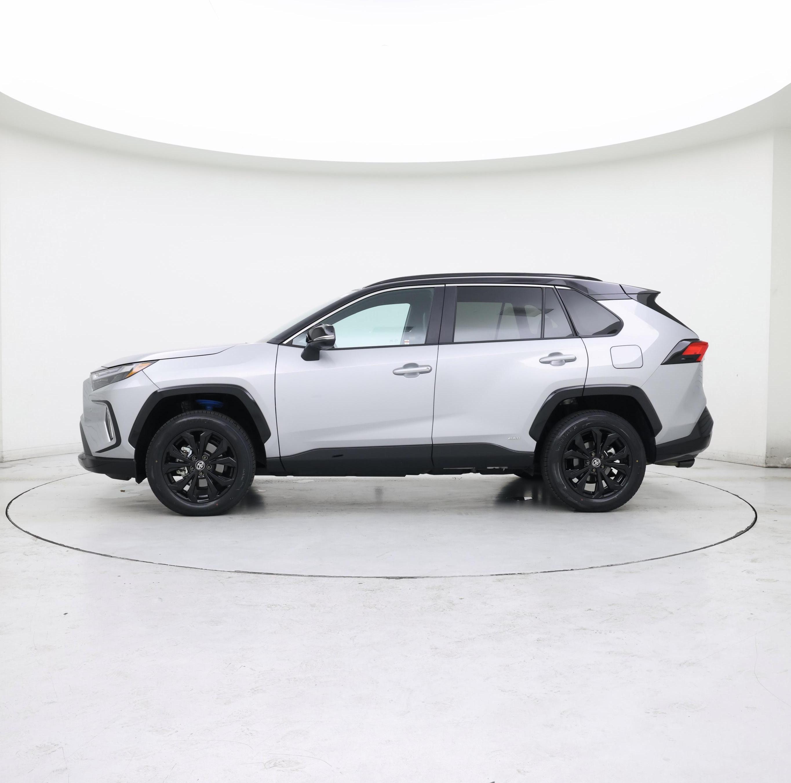 Thumbnail: 2024 Toyota RAV4 - 3