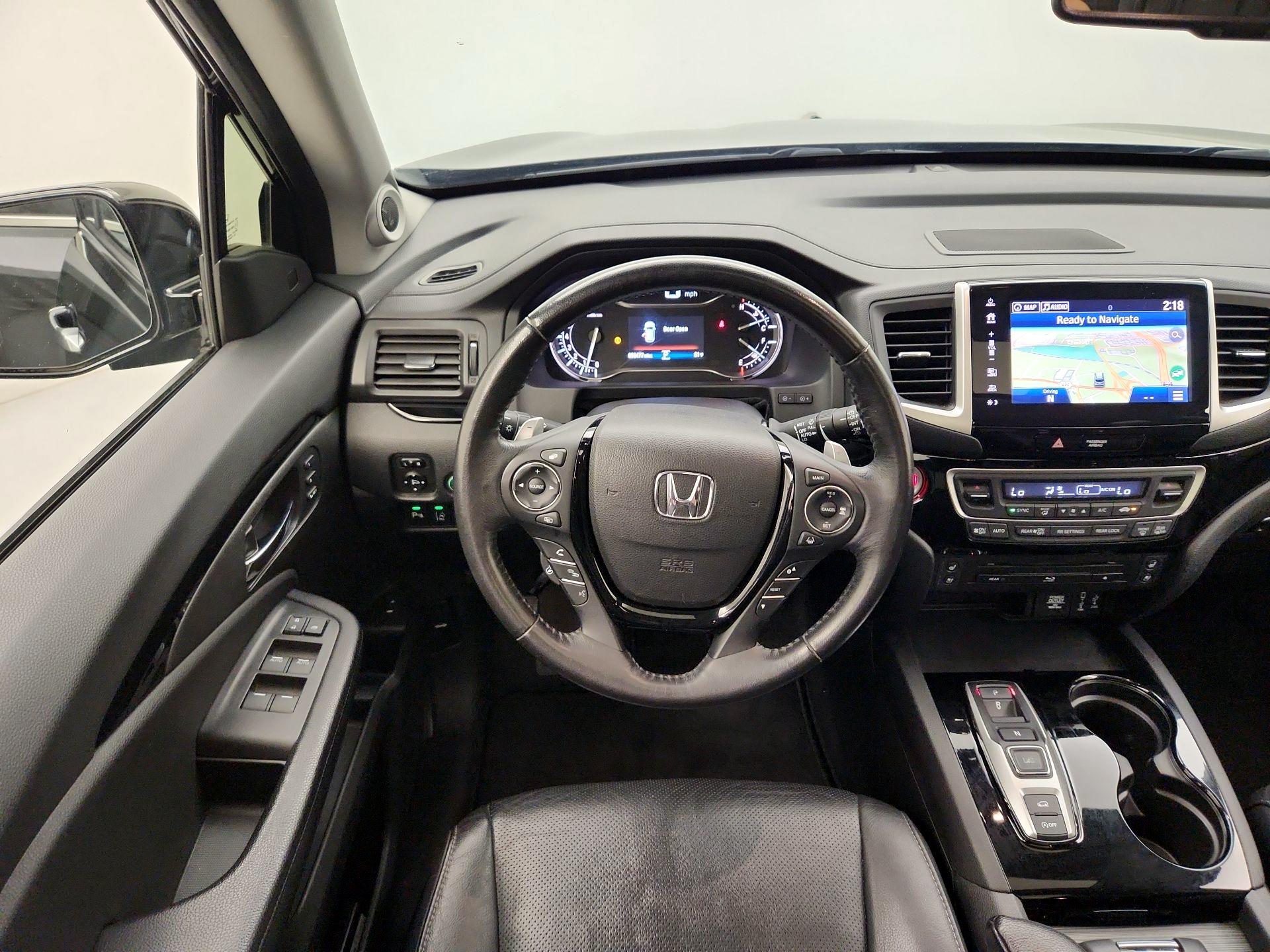 Thumbnail: 2018 Honda Pilot - 10