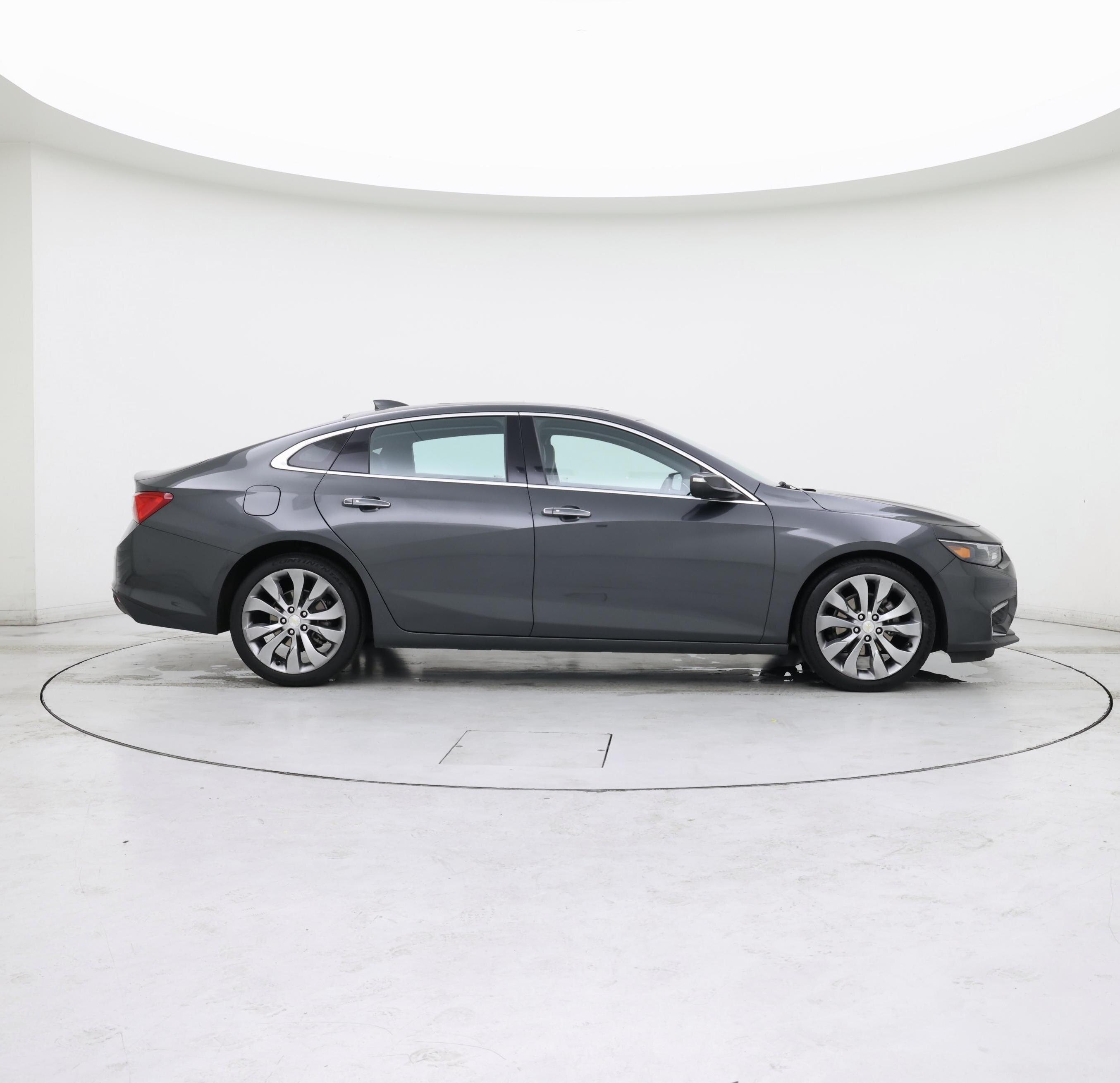 Thumbnail: 2016 Chevrolet Malibu - 7