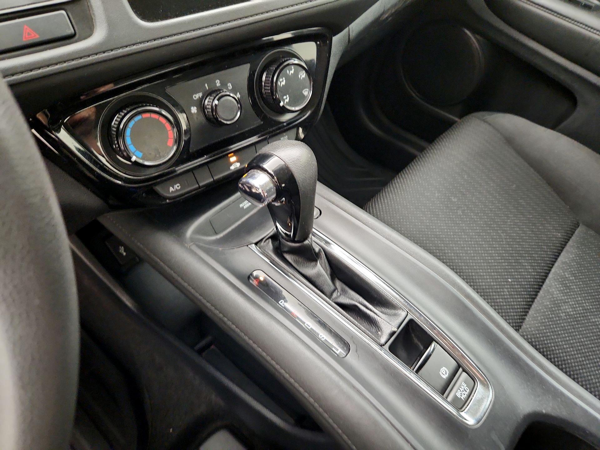 Thumbnail: 2018 Honda HR-V - 17