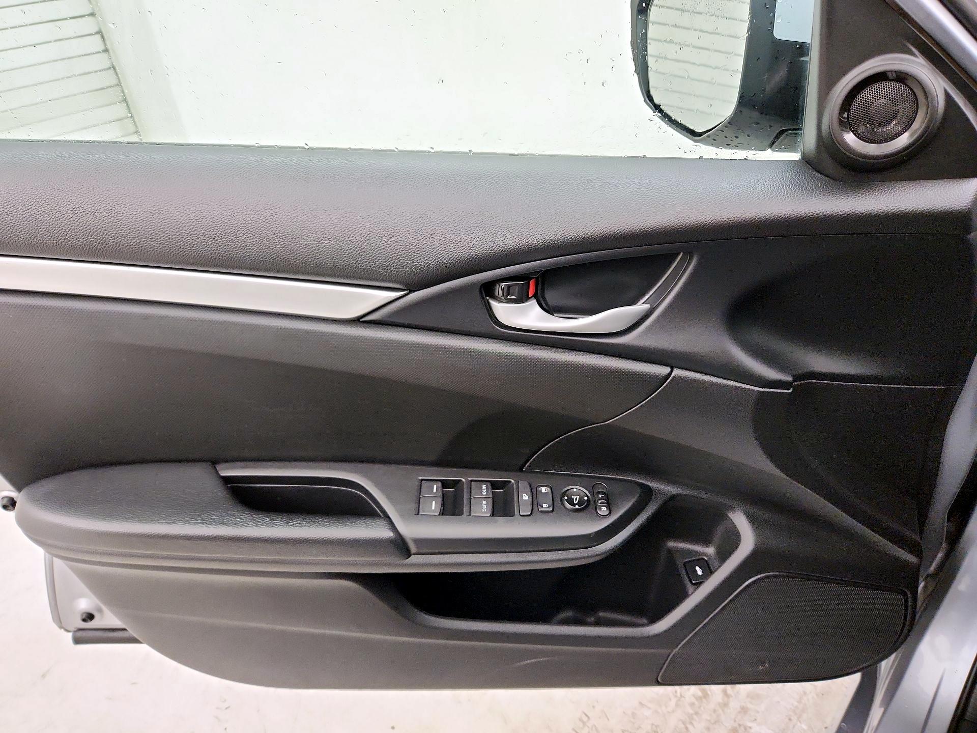 Thumbnail: 2019 Honda Civic - 12