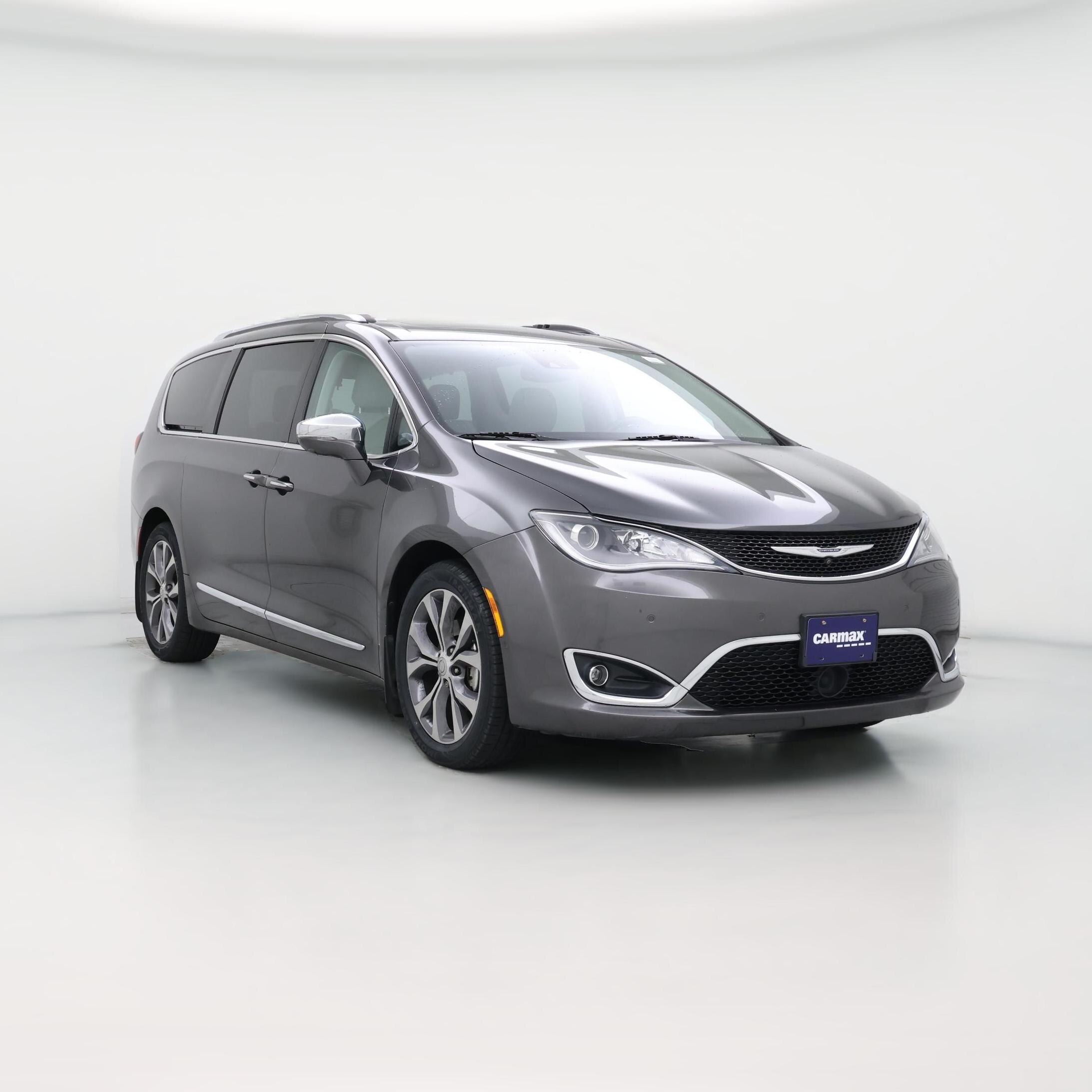 Thumbnail: 2017 Chrysler Pacifica - 1