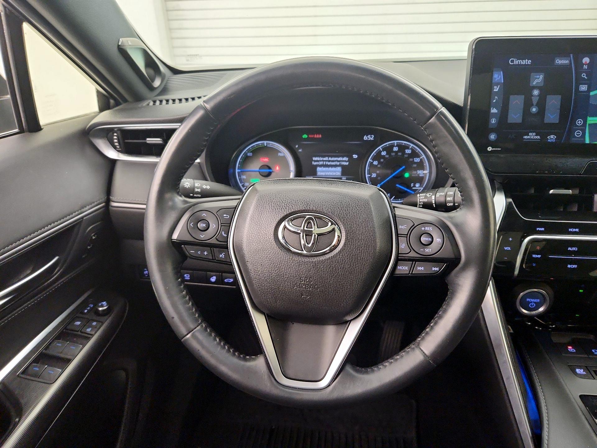 Thumbnail: 2021 Toyota Venza - 10