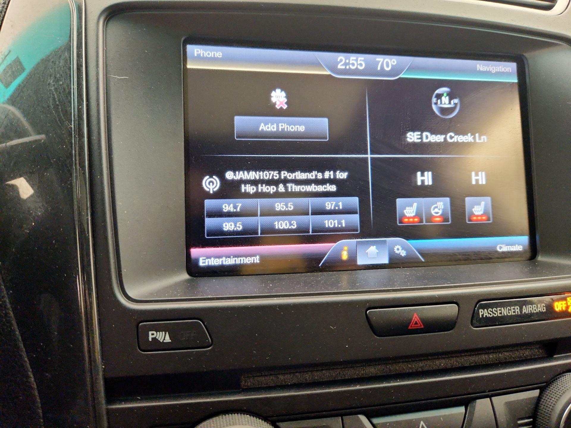 Thumbnail: 2016 Ford Explorer - 15