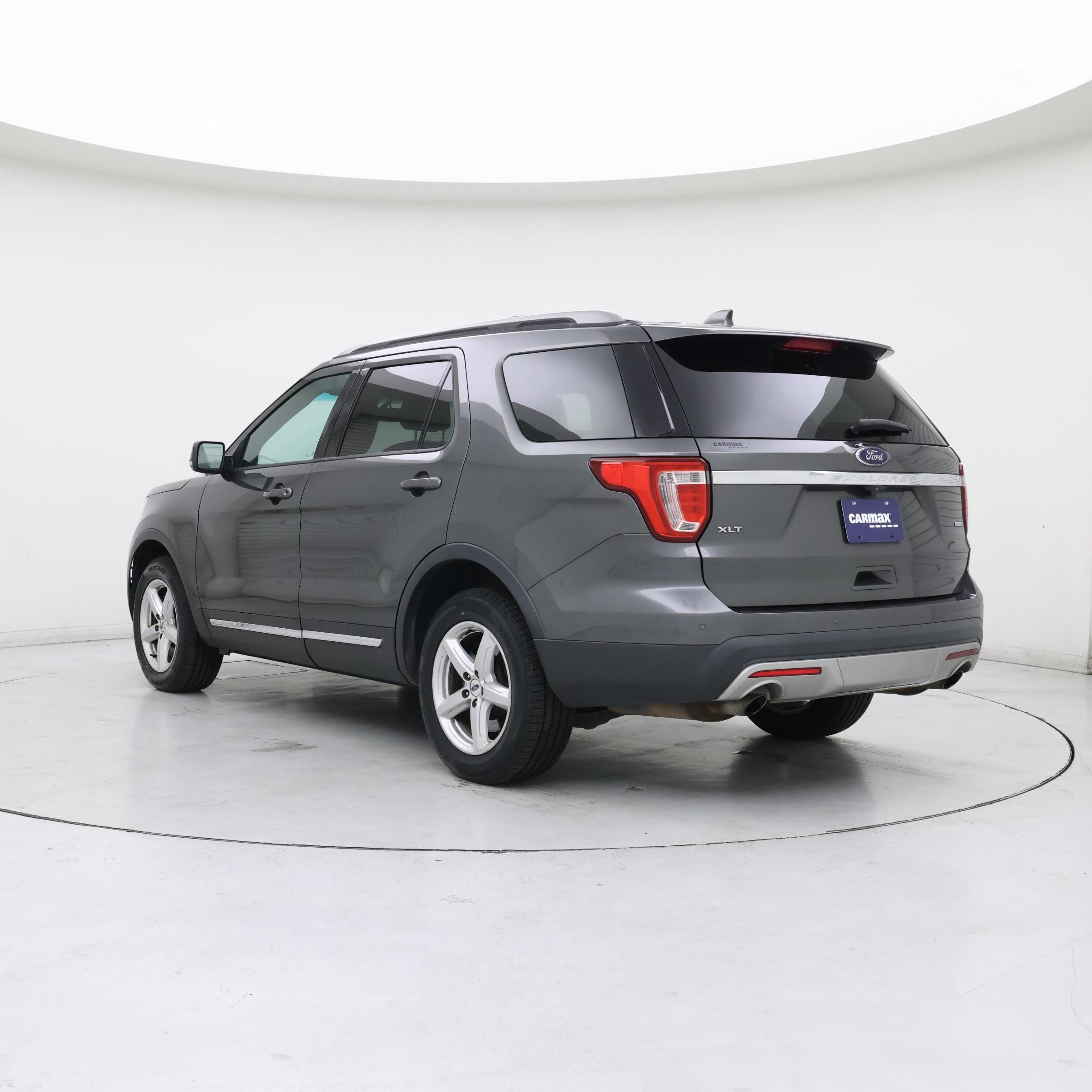 Thumbnail: 2016 Ford Explorer - 2